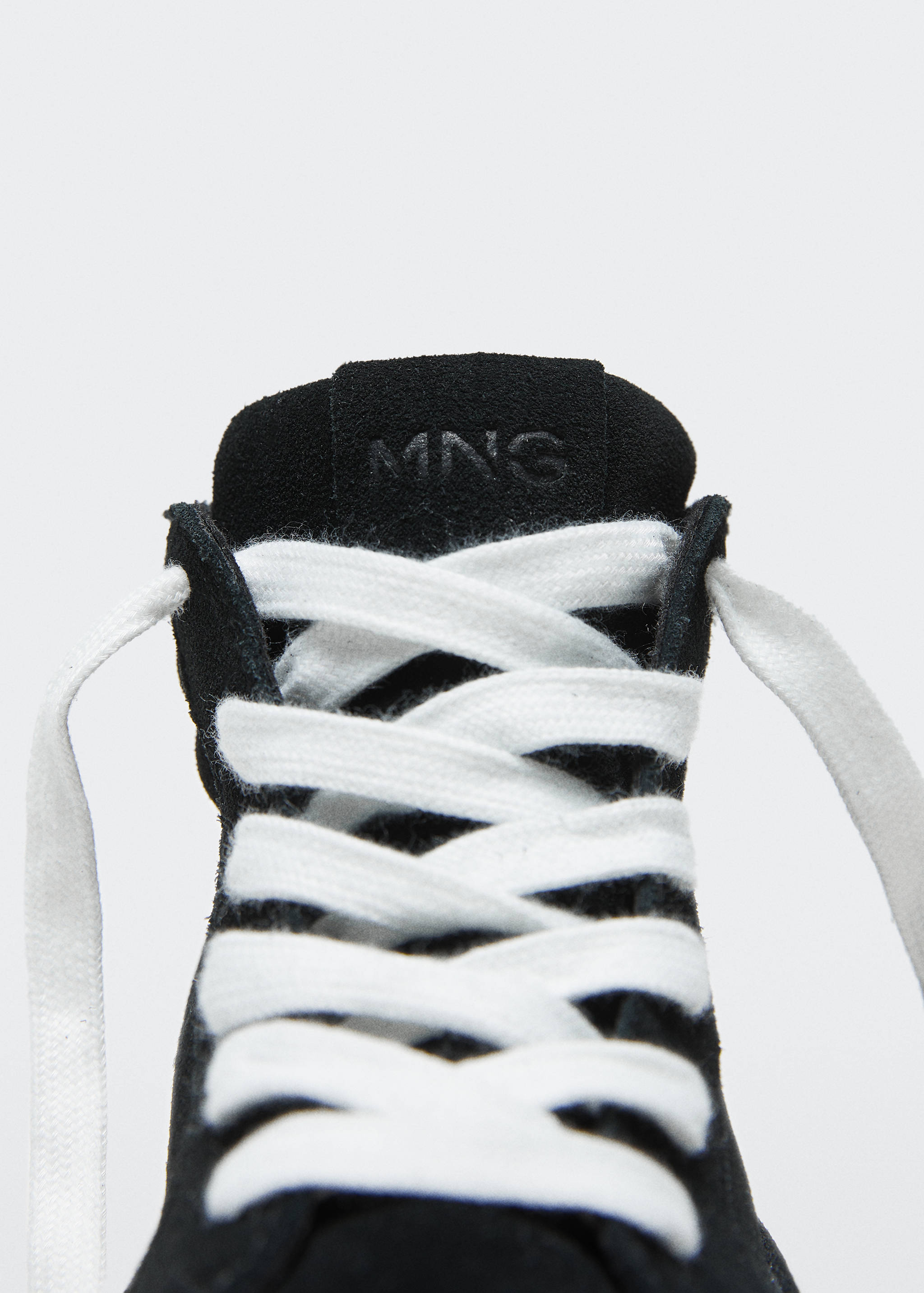 Leather sneakers - Details of the article 3