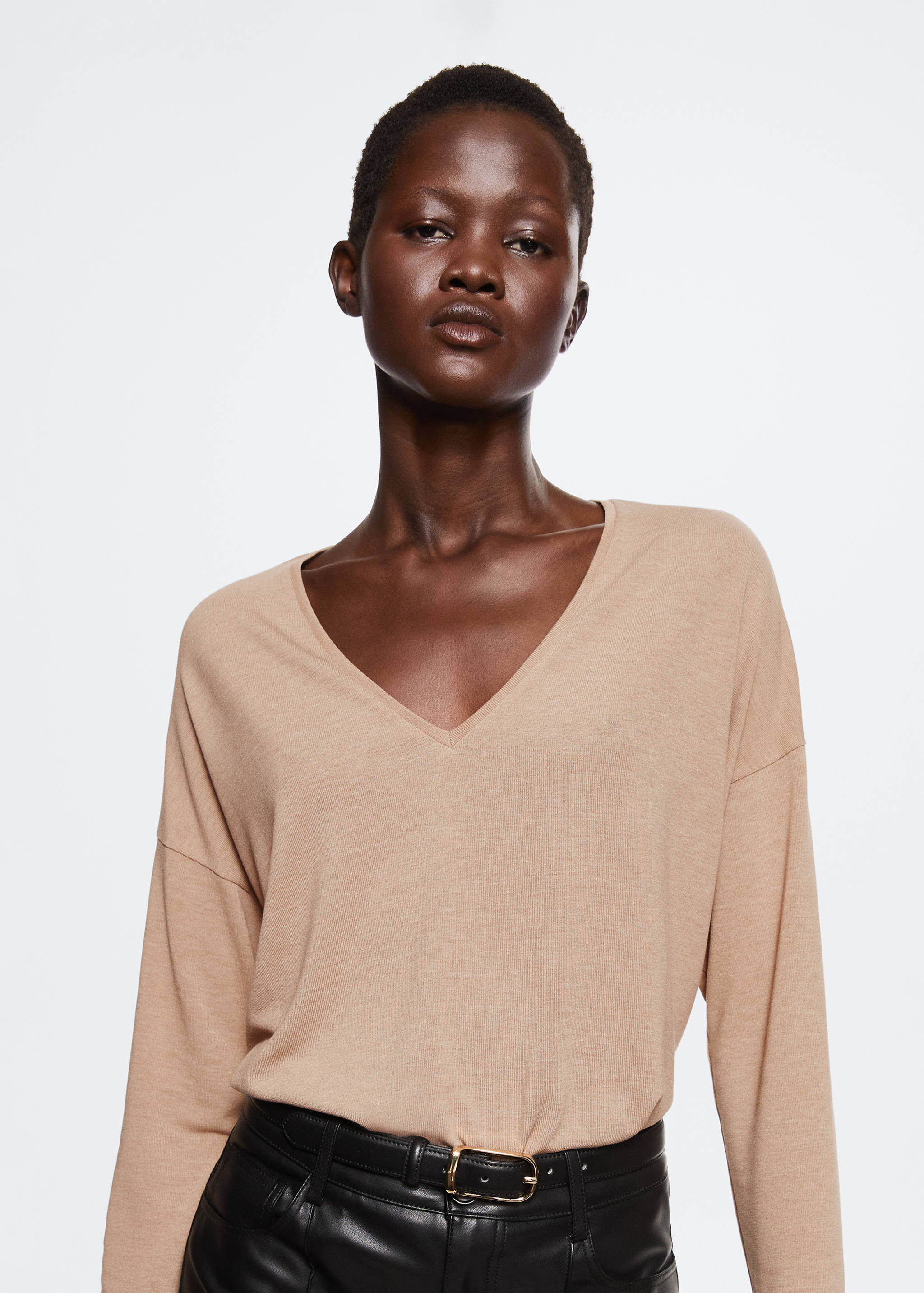 V-neck T-shirt - Details of the article 1