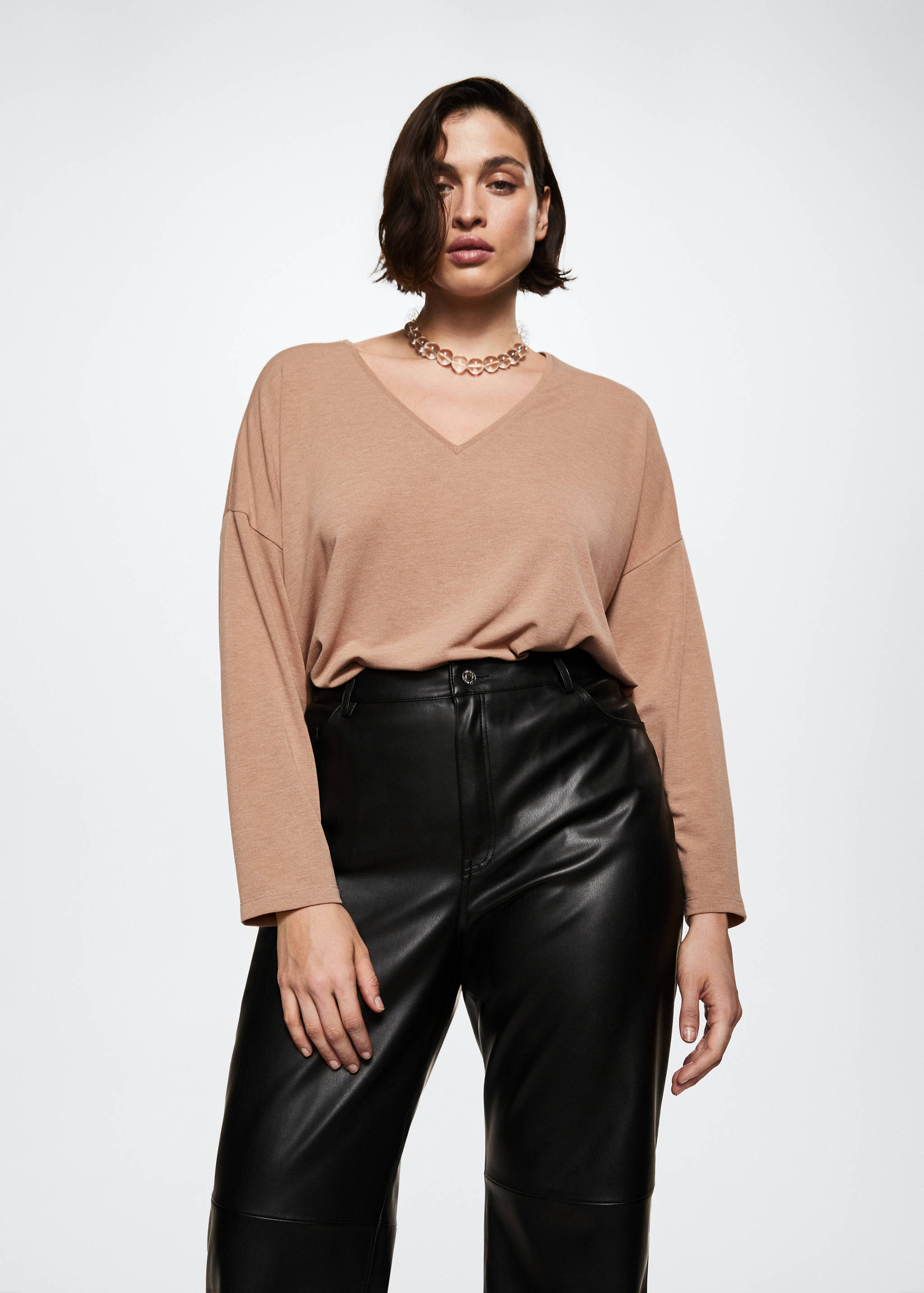 V-neck T-shirt - Details of the article 5