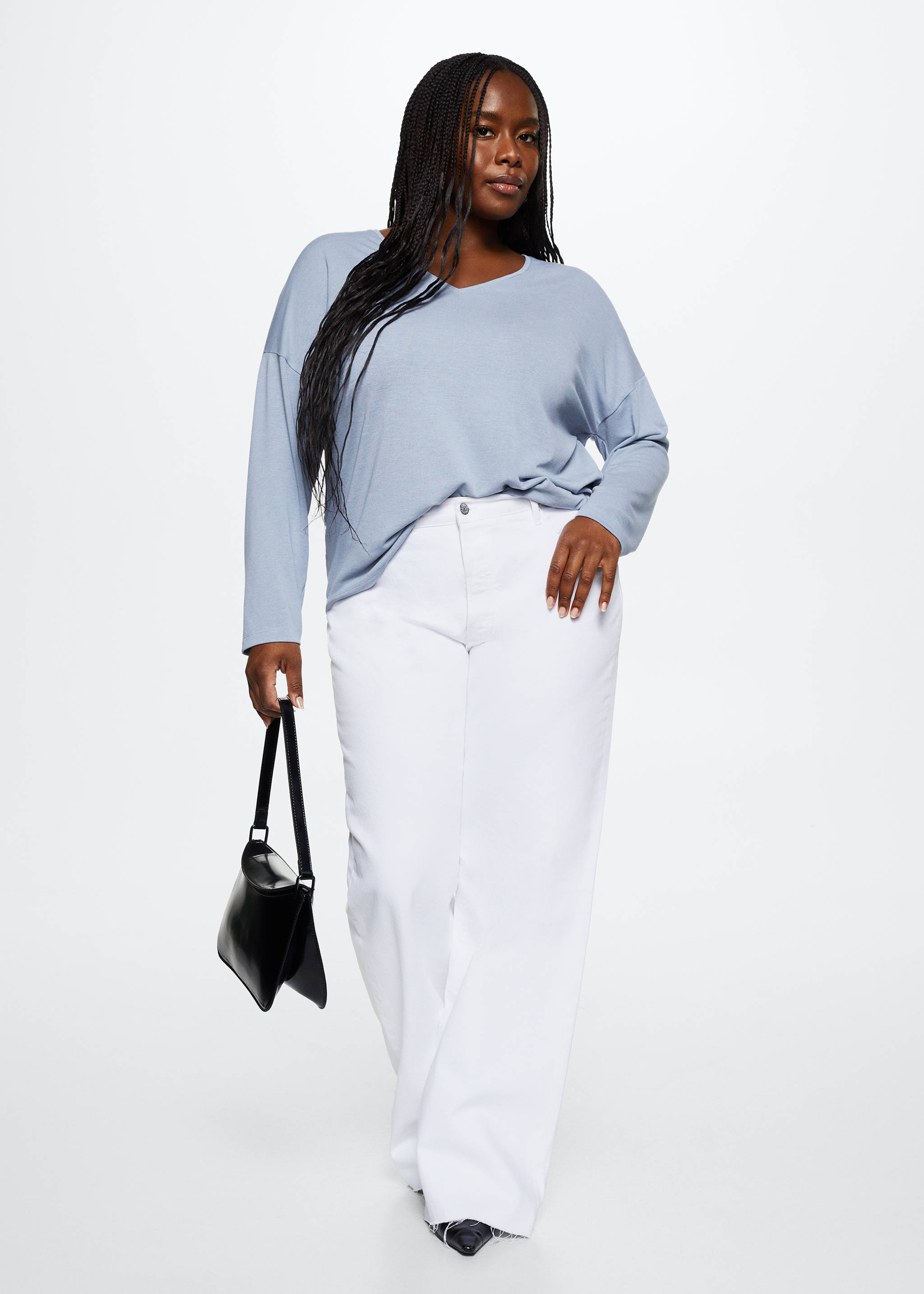 V-neck T-shirt - Details of the article 3