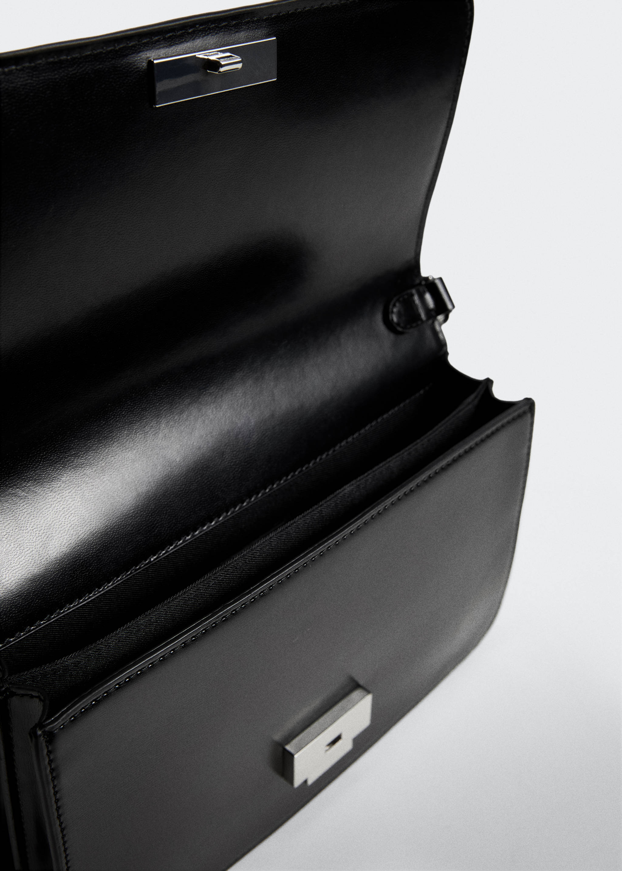 Shoulder bag with strap - Details of the article 1