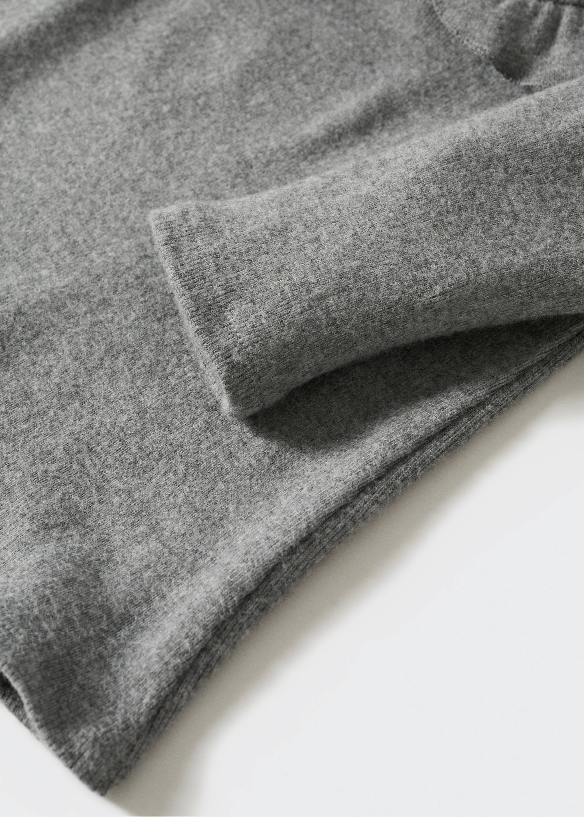 Strickkleid mit Rüschen - Detail des Artikels 0