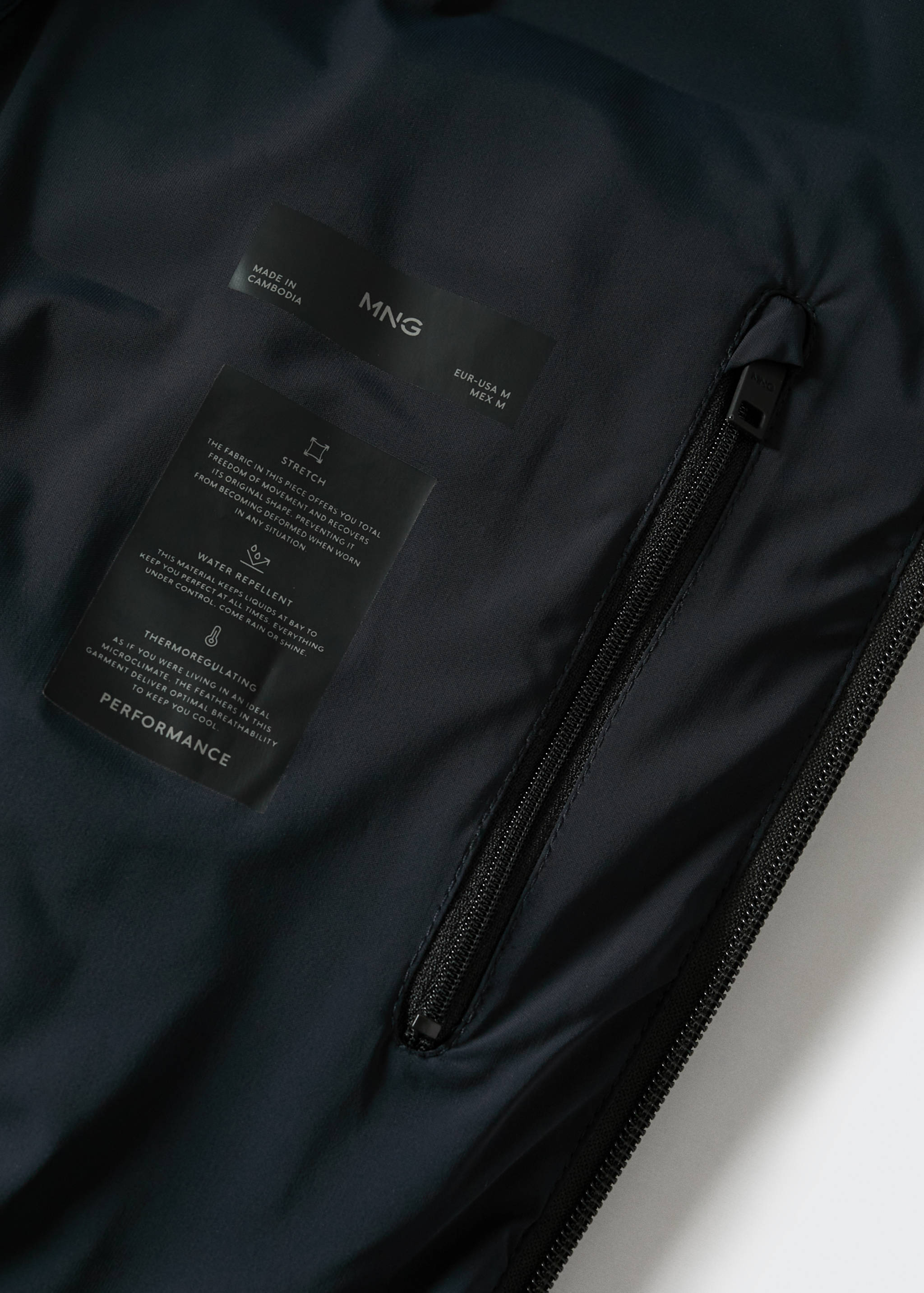 Thermoregulating down feather jacket - Details of the article 8