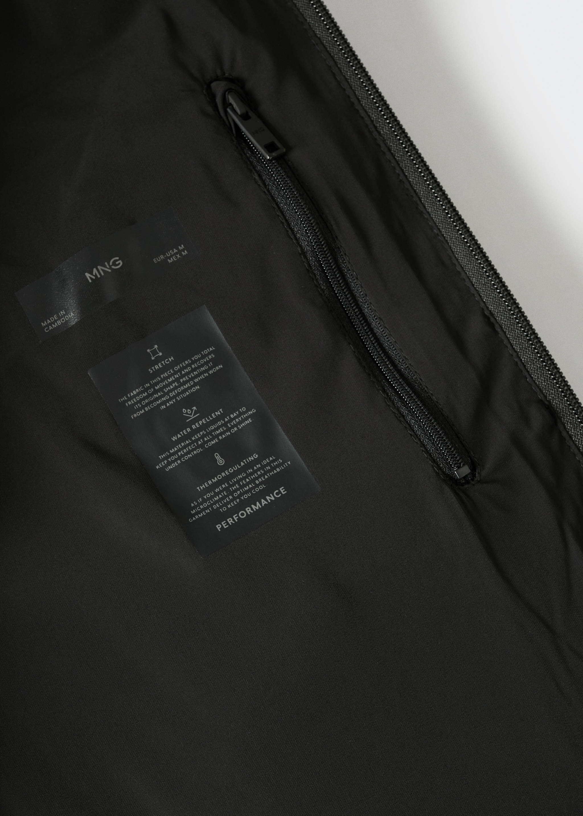 Thermoregulating down feather jacket - Details of the article 8
