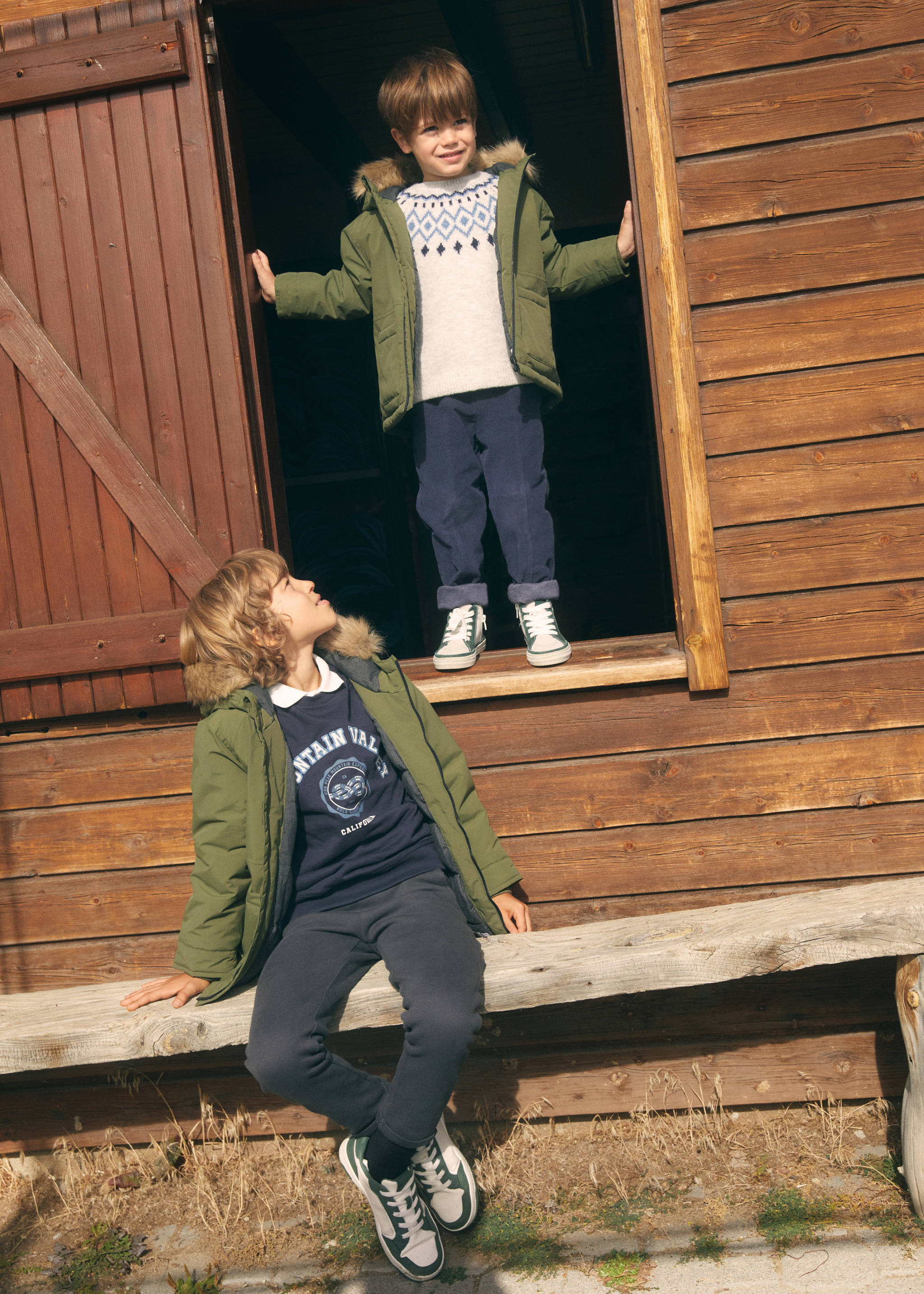 Anorak with shearling-effect hood - Details of the article 5