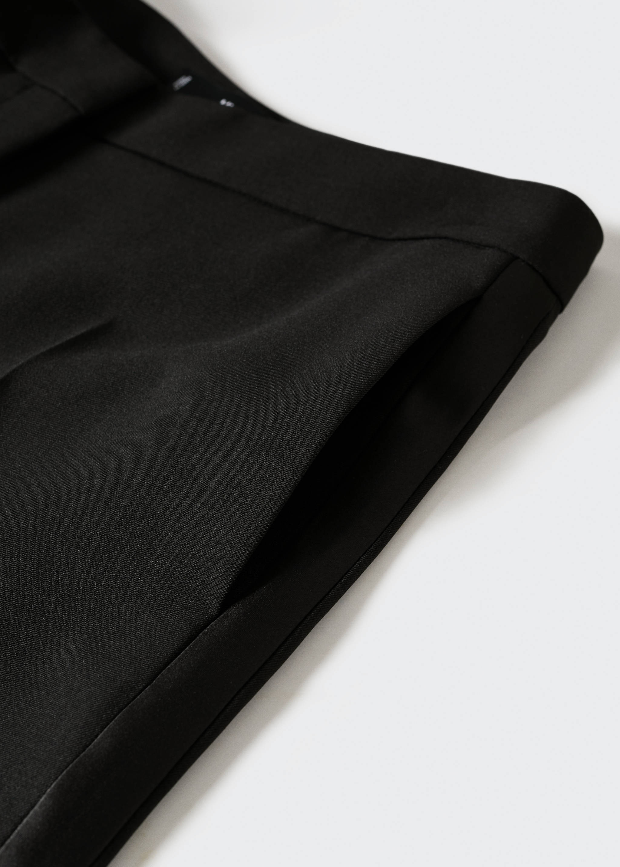 Straight suit trousers - Details of the article 8