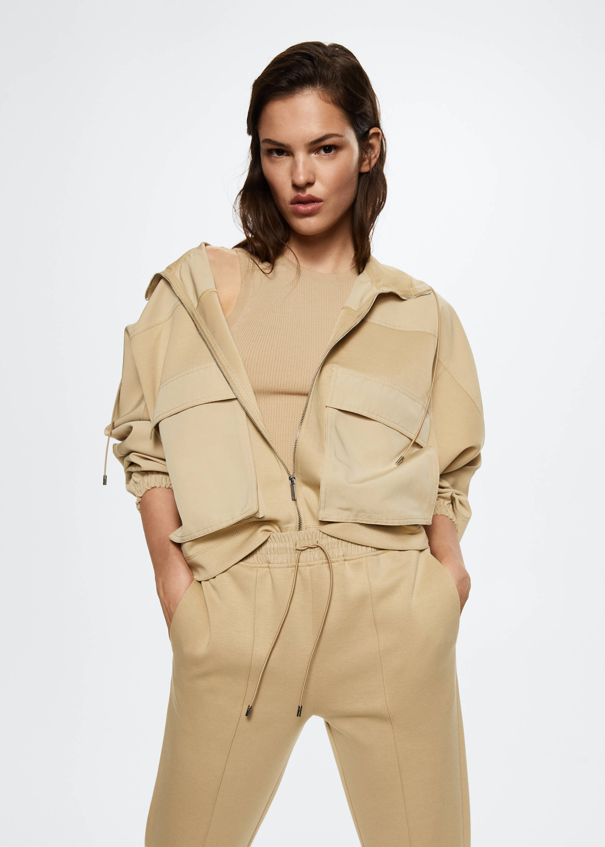 Sweat-shirt oversize poches  - Plan moyen