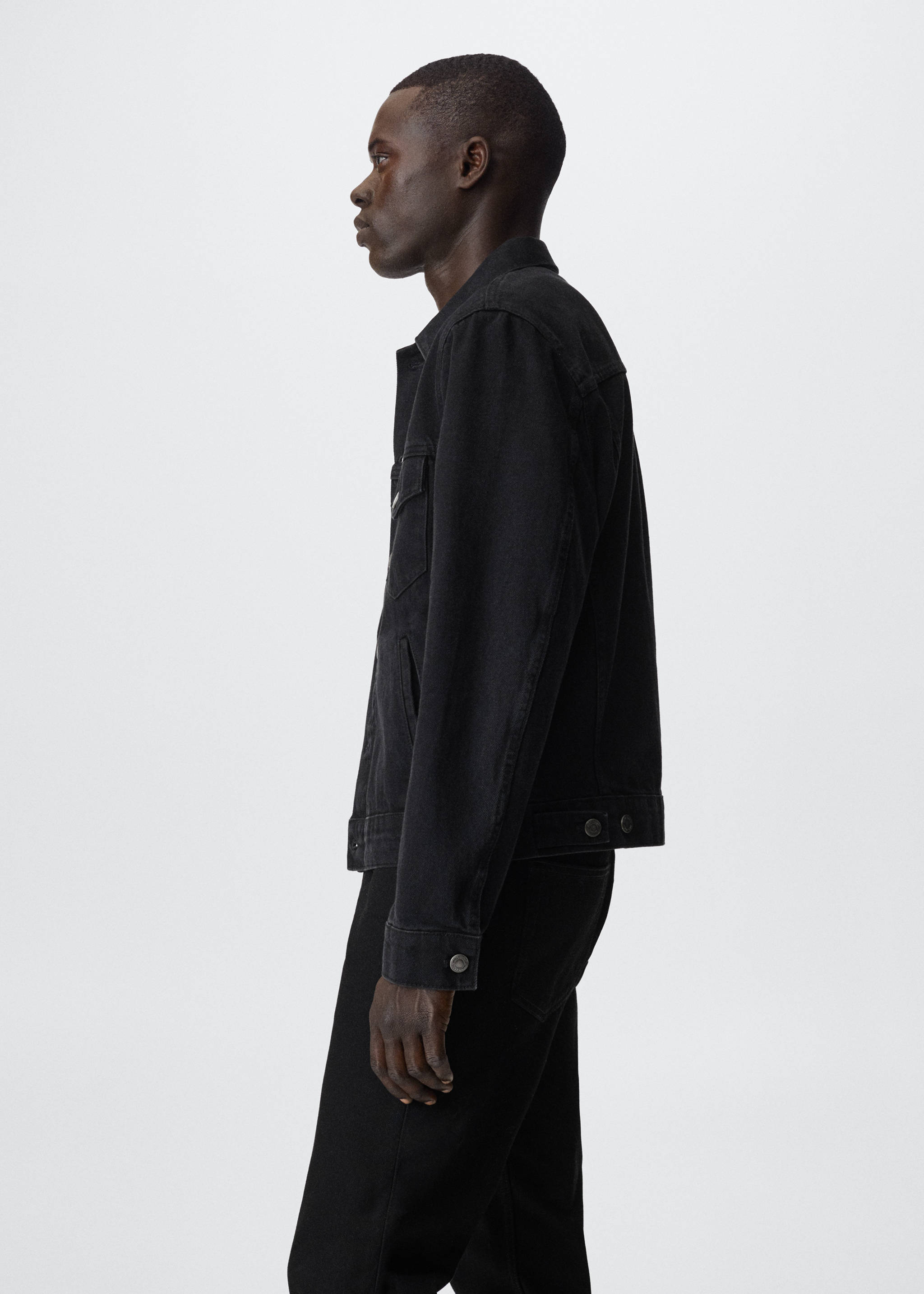 Pocketed denim jacket - Details of the article 2