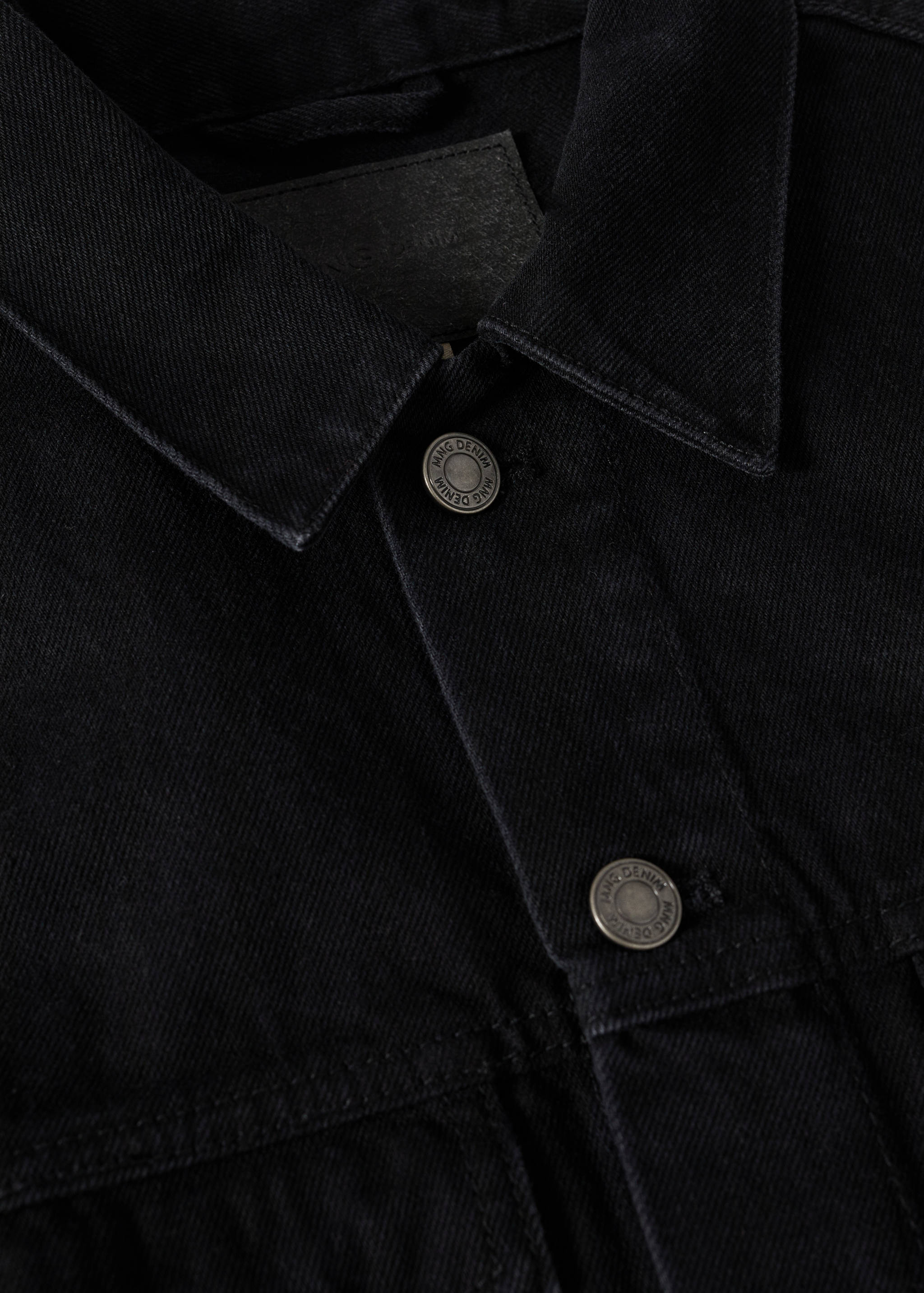 Pocketed denim jacket - Details of the article 8