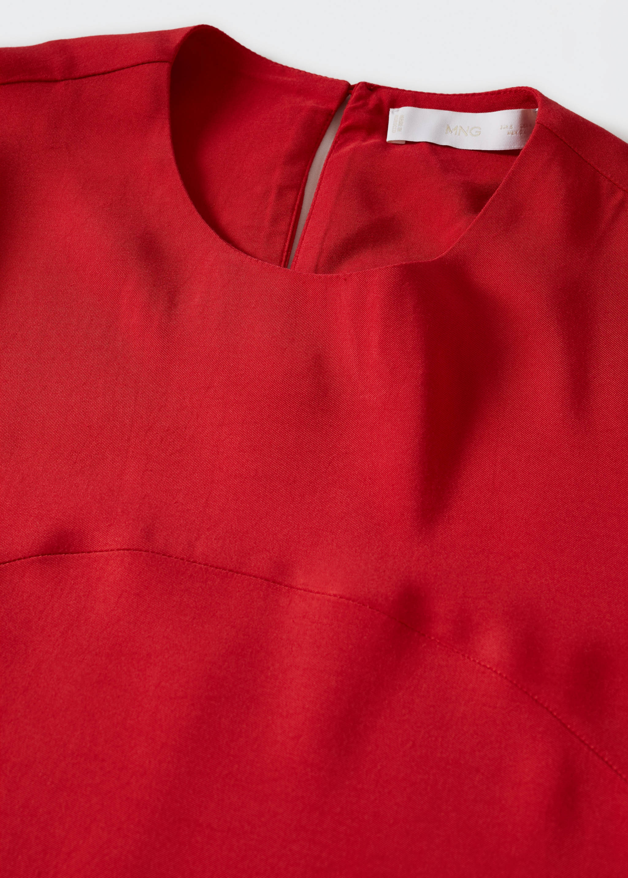 Robe satinée - Détail de l'article 8