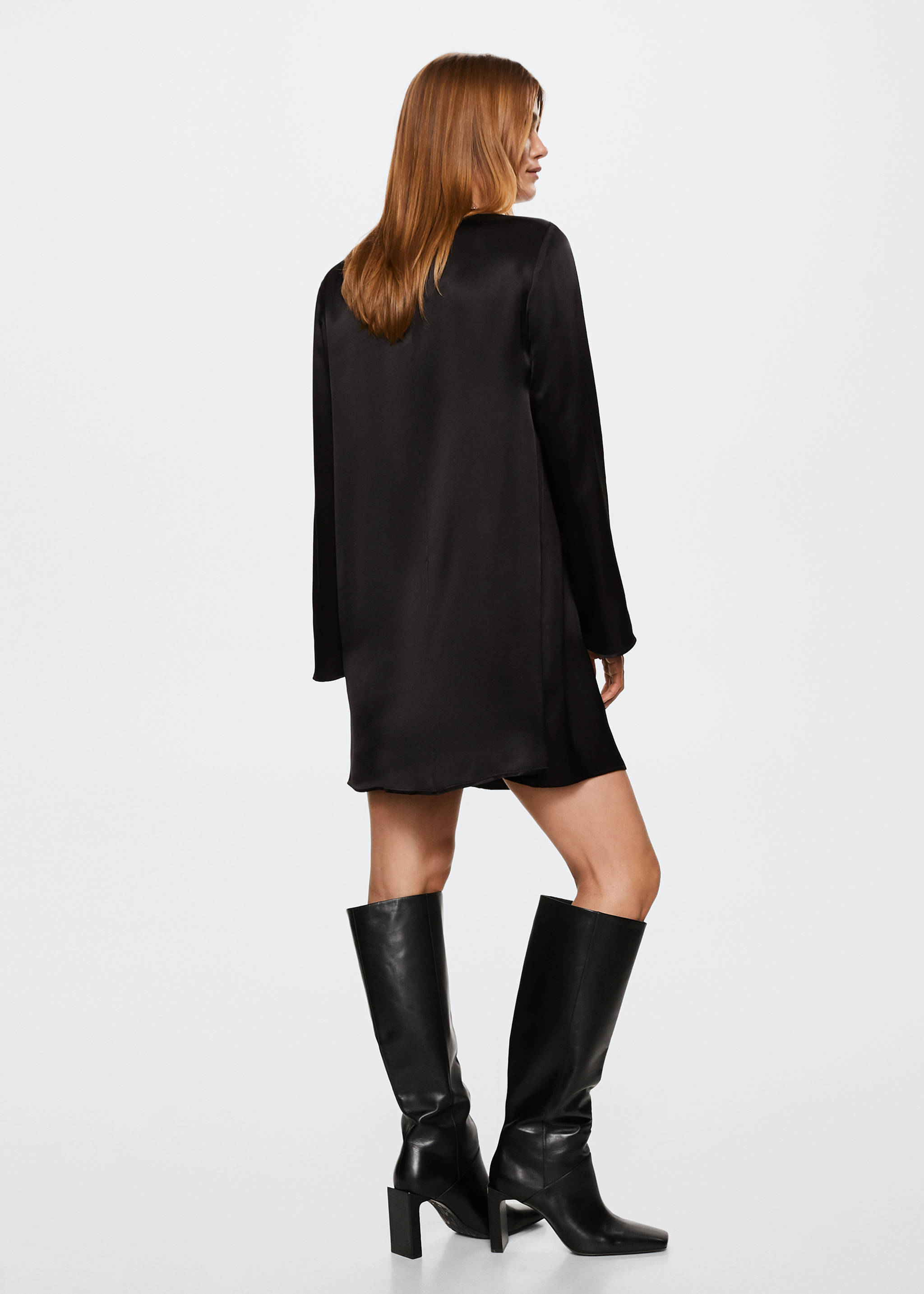 Rochie satinată - Spatele articolului