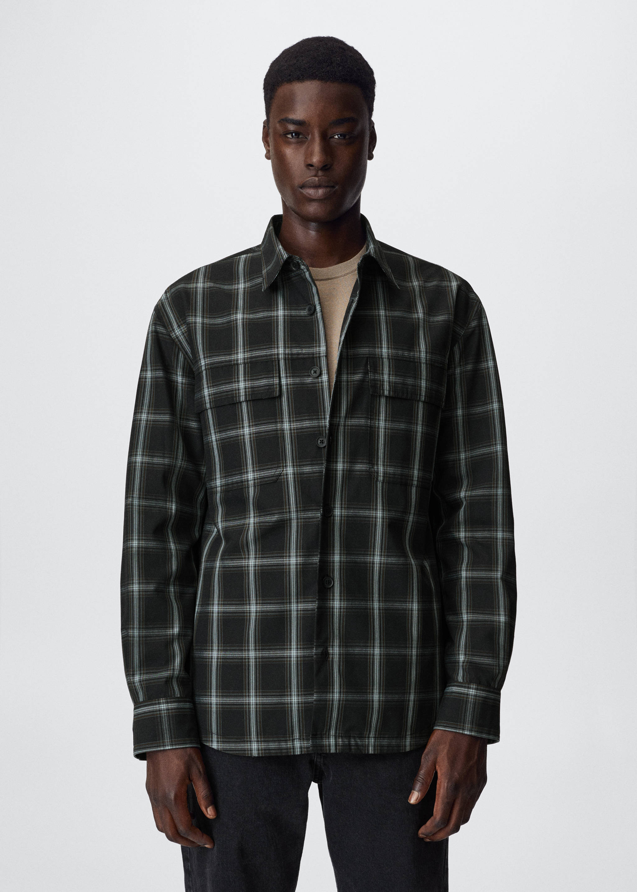 Πουκάμισο overshirt καρό τσέπες - Μεσαίο πλάνο