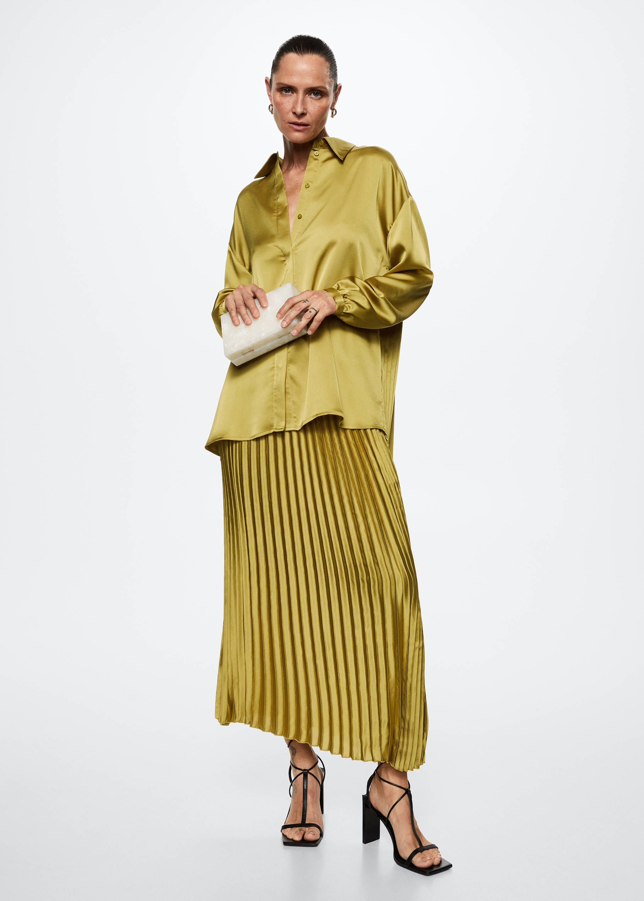 Satin pleated skirt - General plane