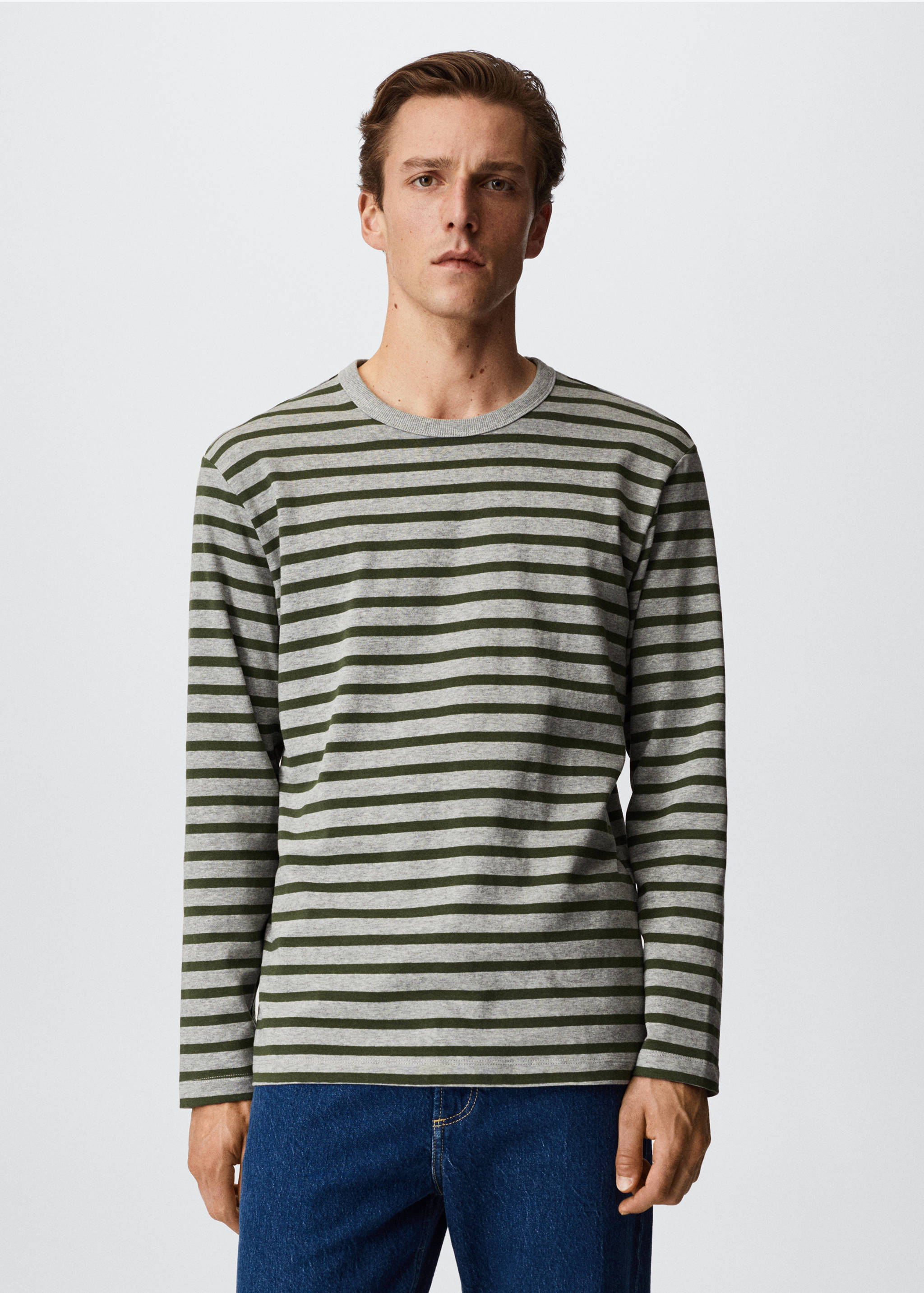 Camiseta manga larga rayas - Plano medio