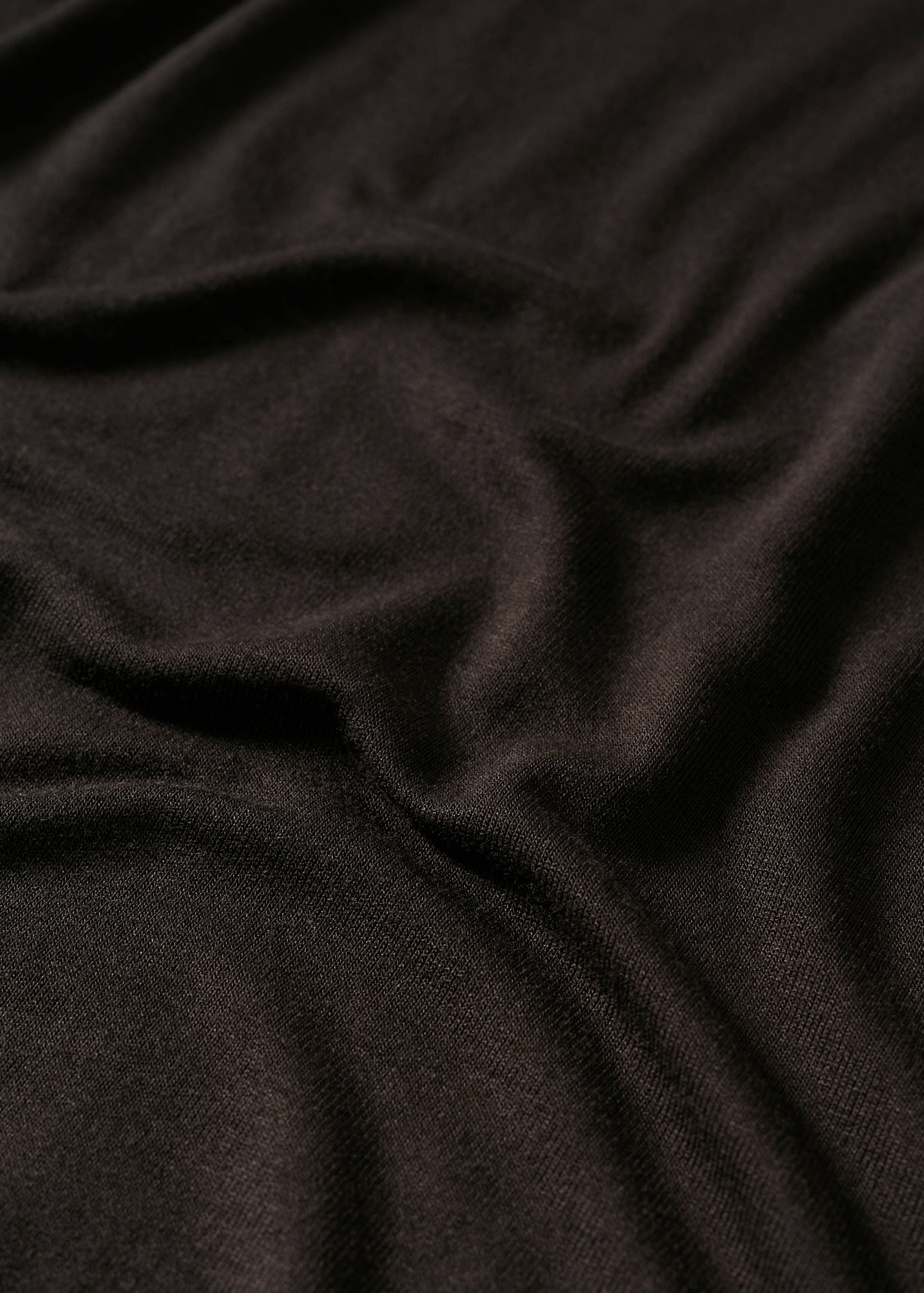 Turtleneck long-sleeved t-shirt - Details of the article 8