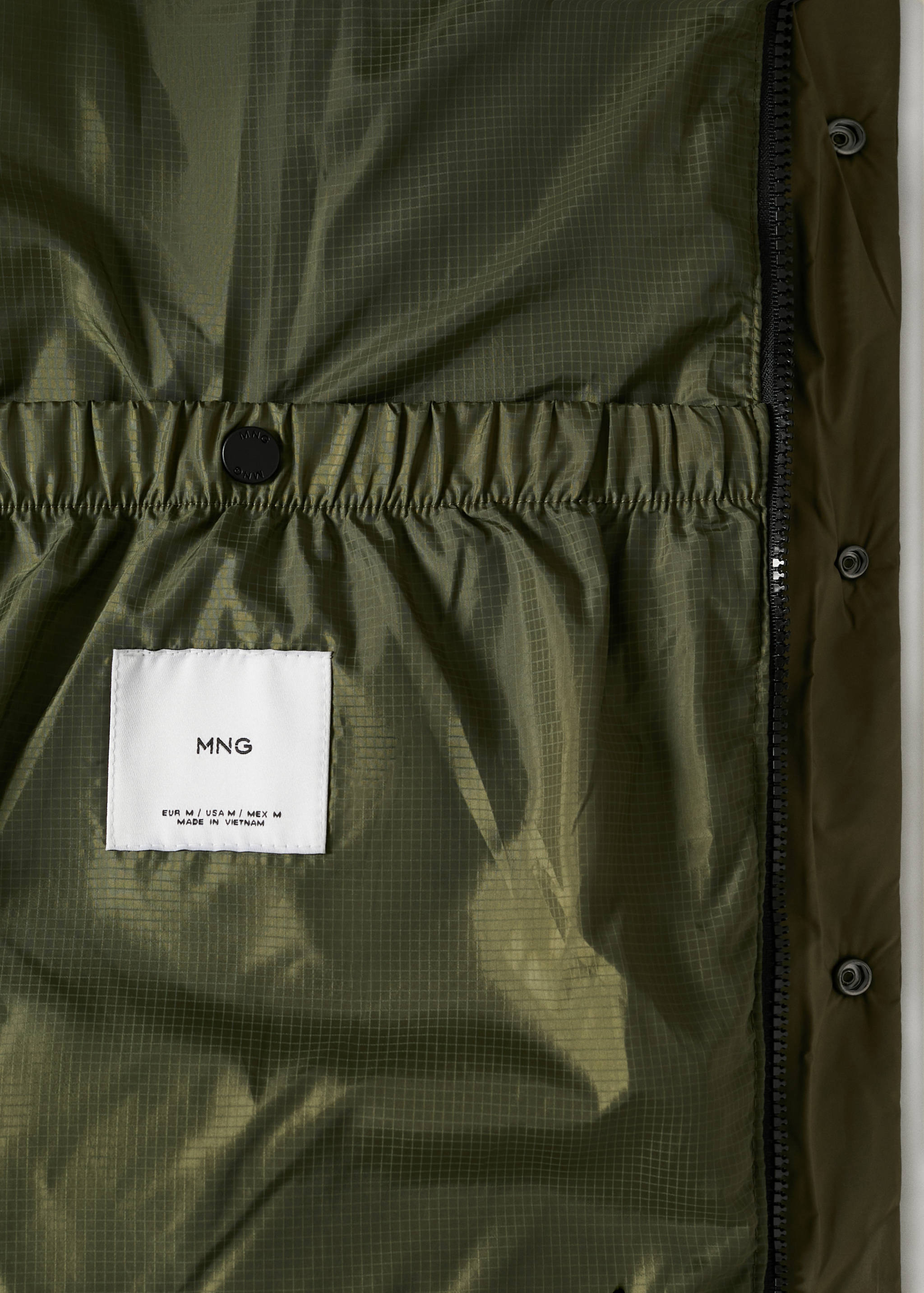 Short thermoregulating anorak - Details of the article 8