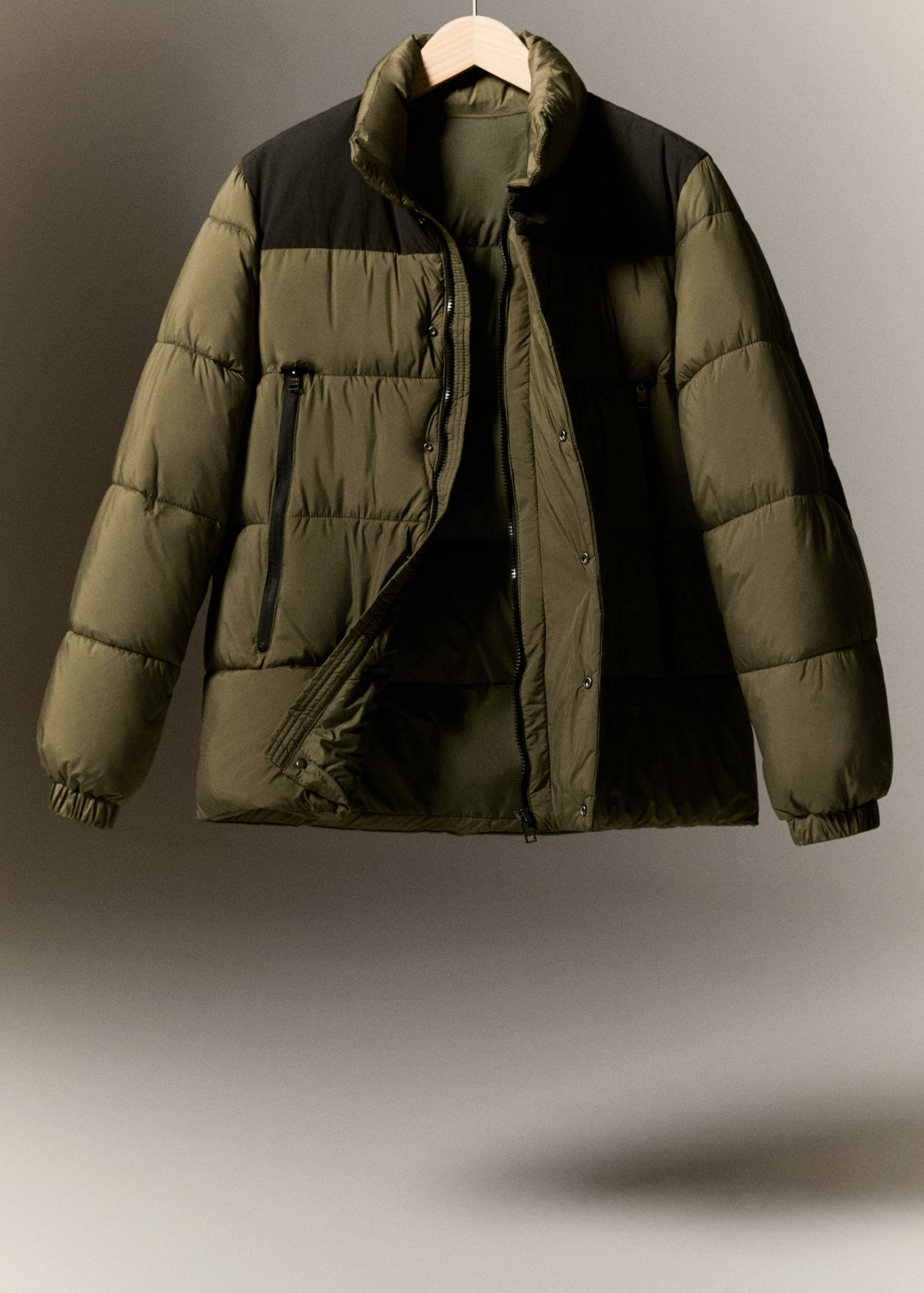 Short thermoregulating anorak - Details of the article 5