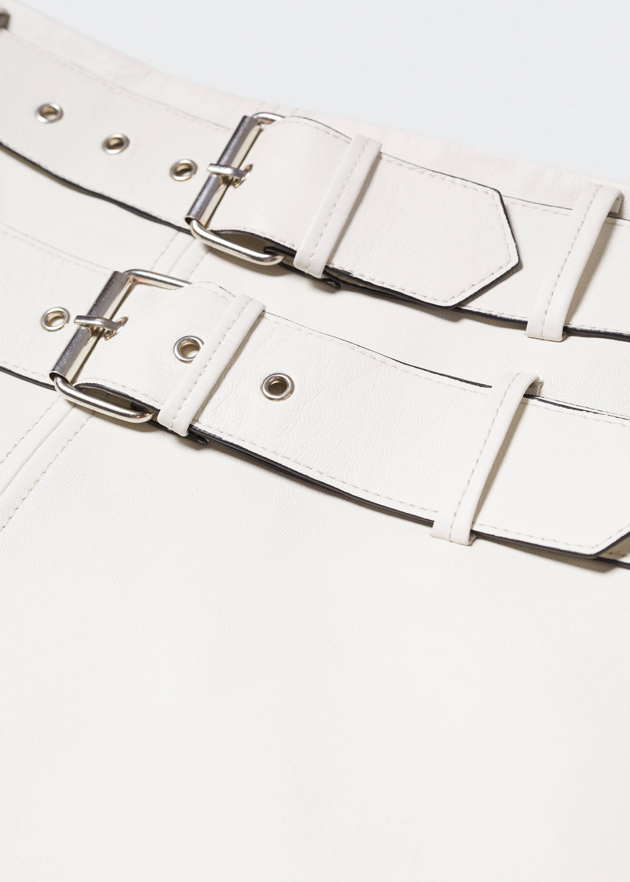 Lederrock mit Schnallen - Detail des Artikels 8