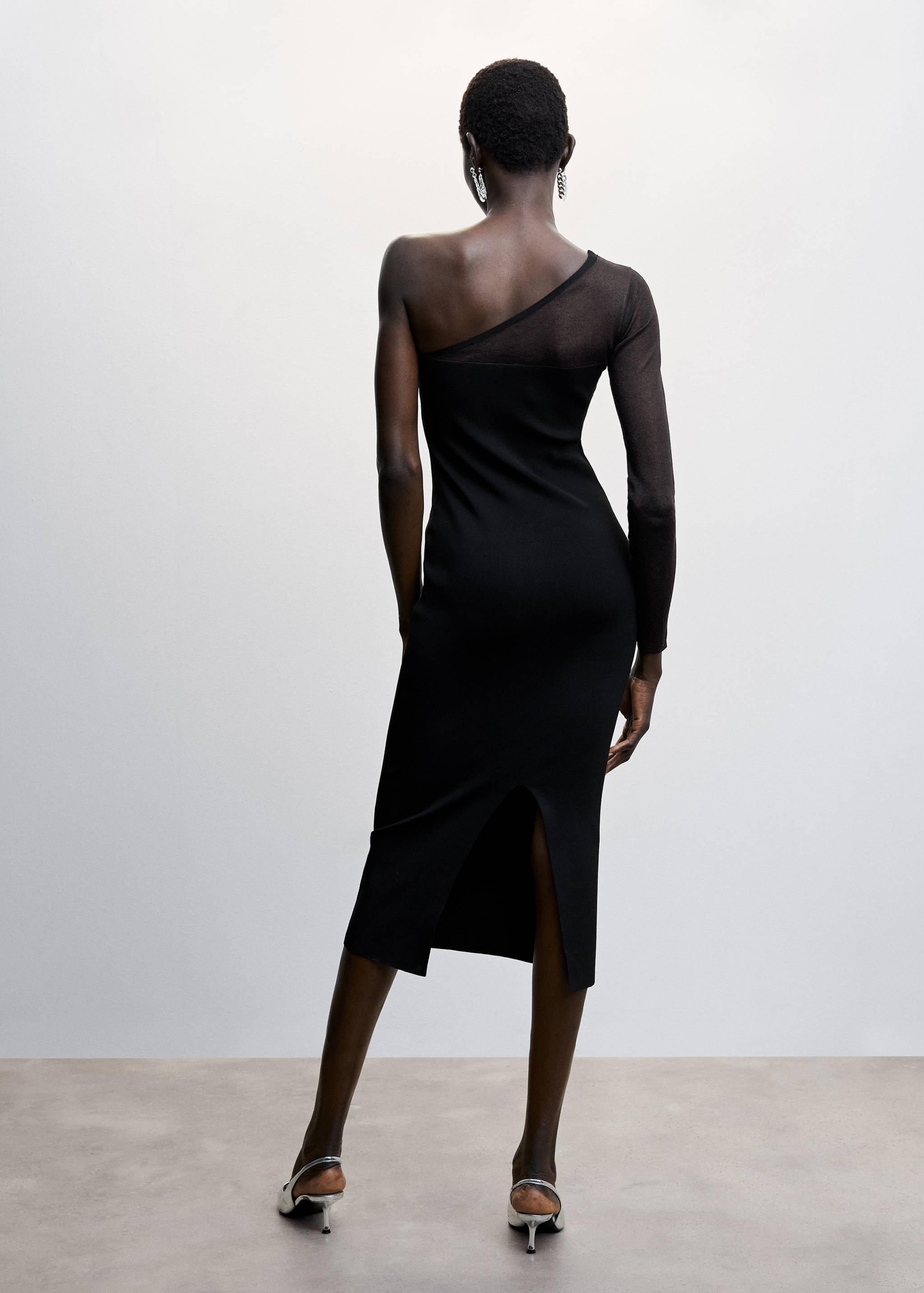 Asymmetric neckline dress - Reverse of the article