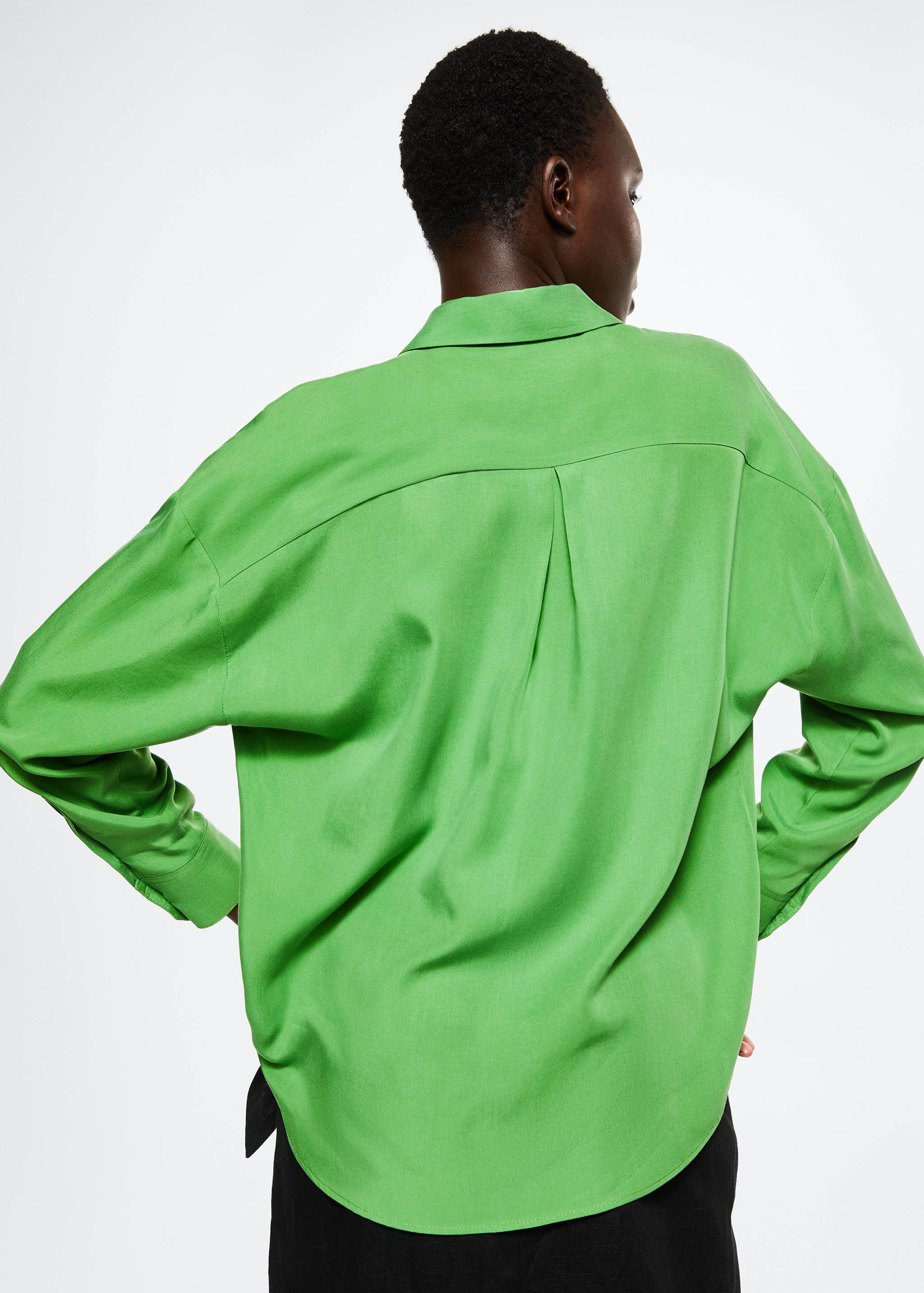 Camisa de 100% liocel - Verso do artigo