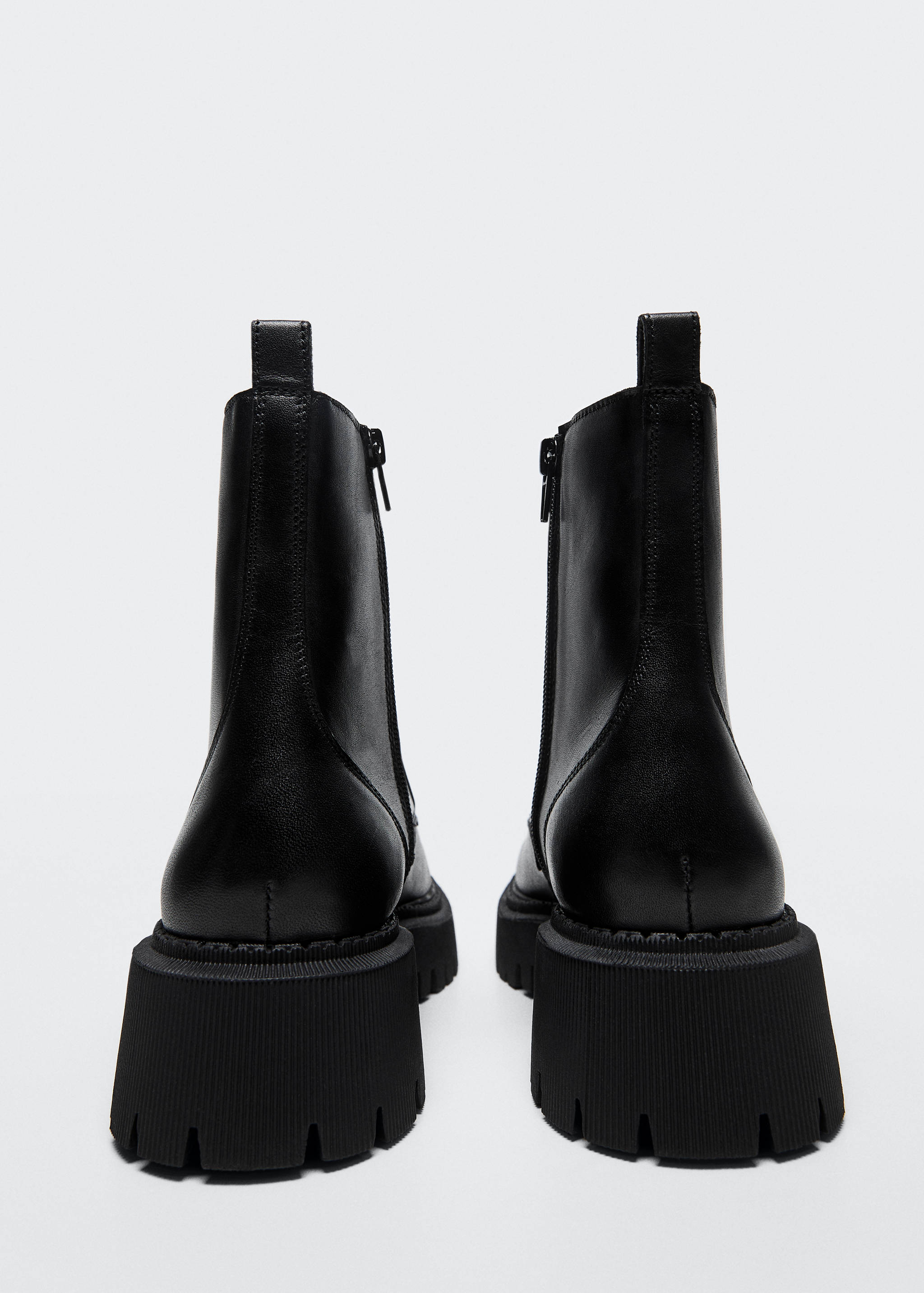 Lederstiefel zum Schnüren - Detail des Artikels 1