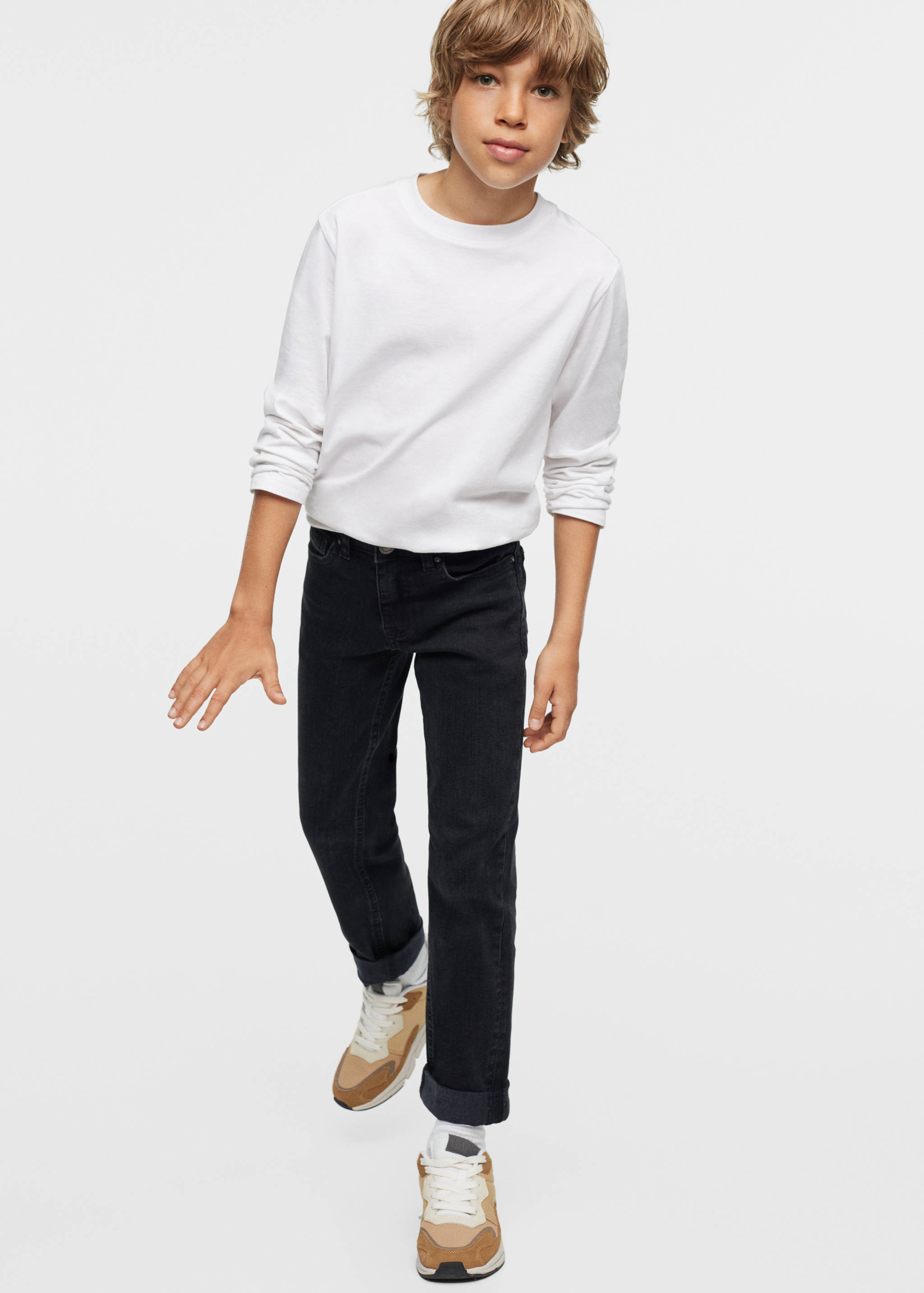 Regular jeans with turn-up hem  - General plane