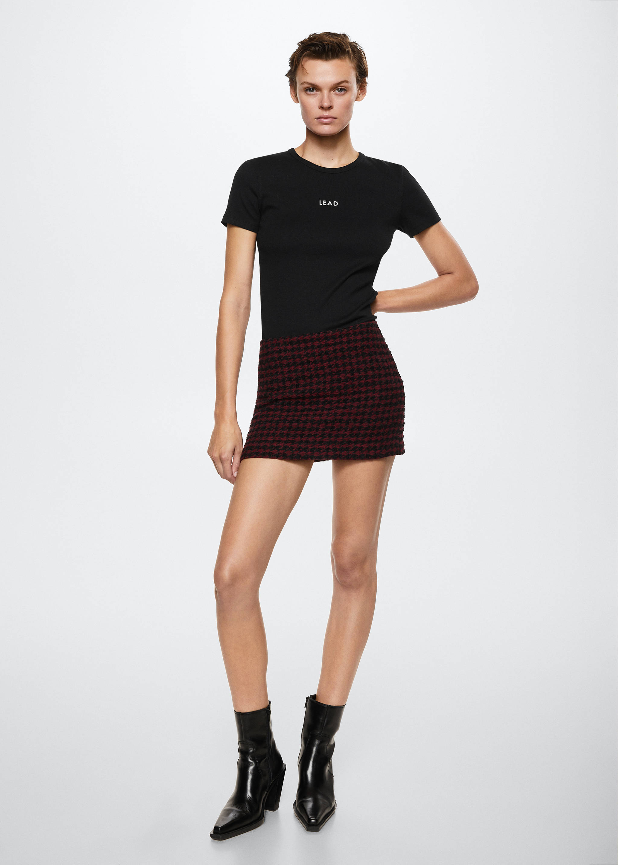 Geripptes Shirt mit Textaufdruck - Allgemeine Ansicht