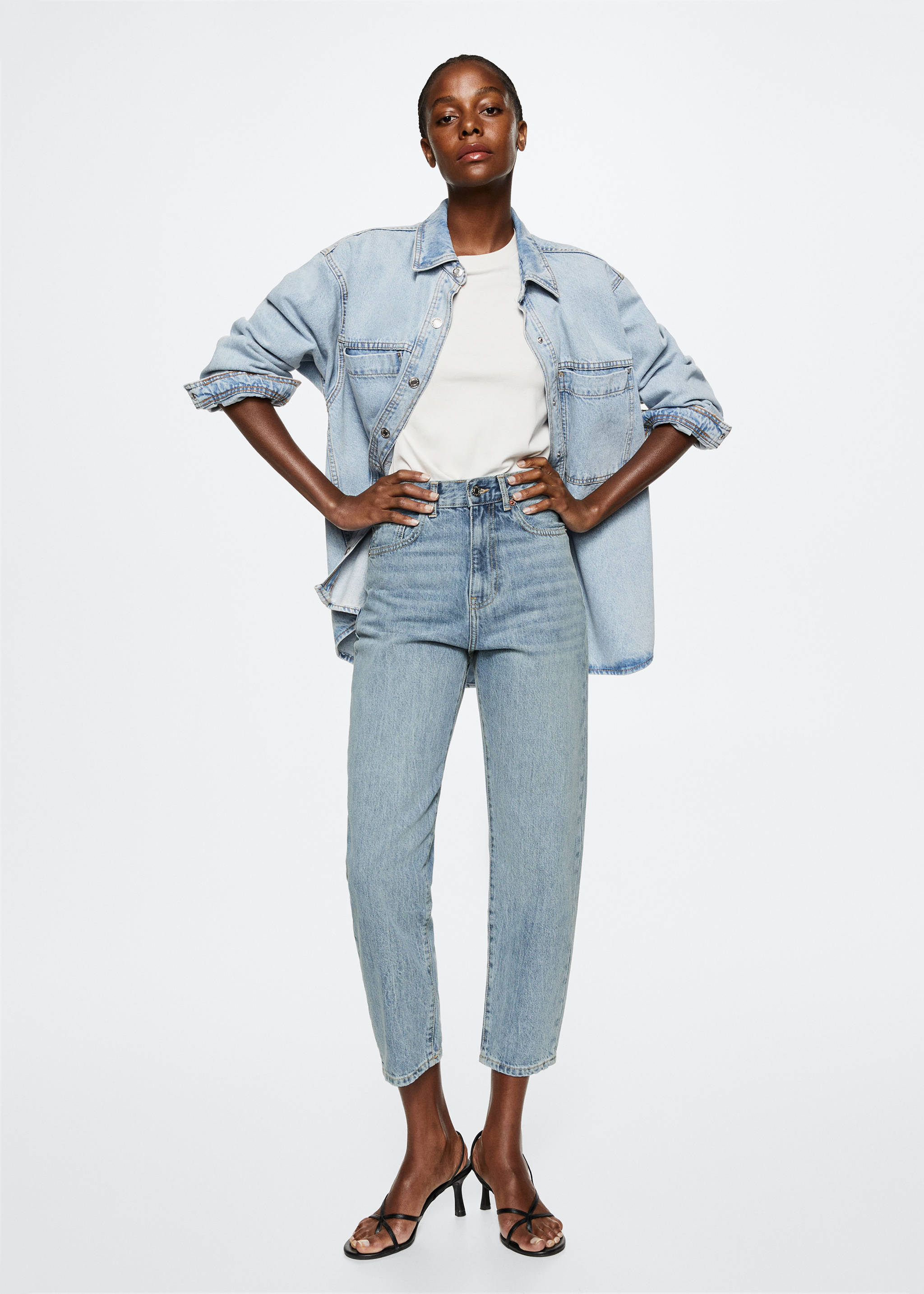 Mom high-waist jeans - General plane