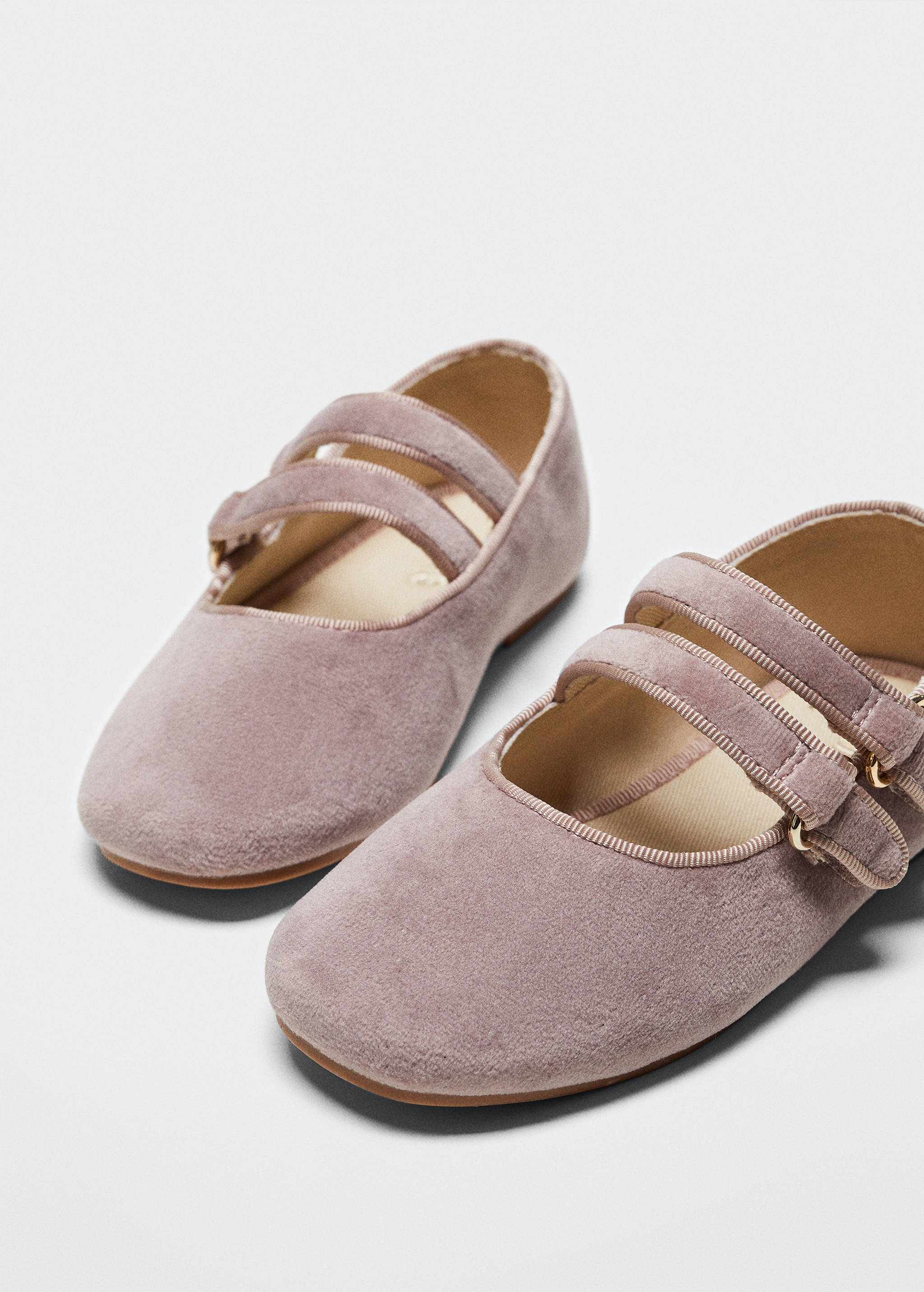 Ballerina aus Samt - Detail des Artikels 1