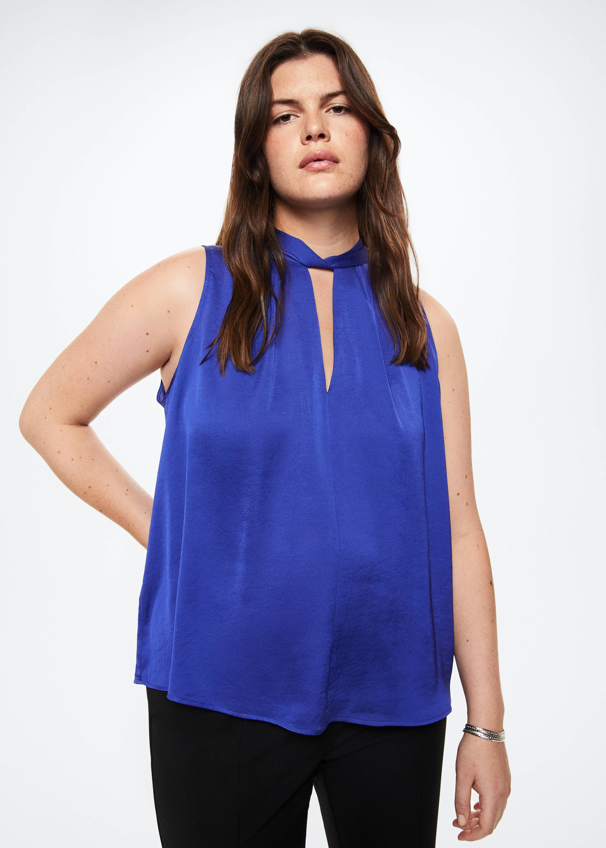 Bow satin blouse - Details of the article 5