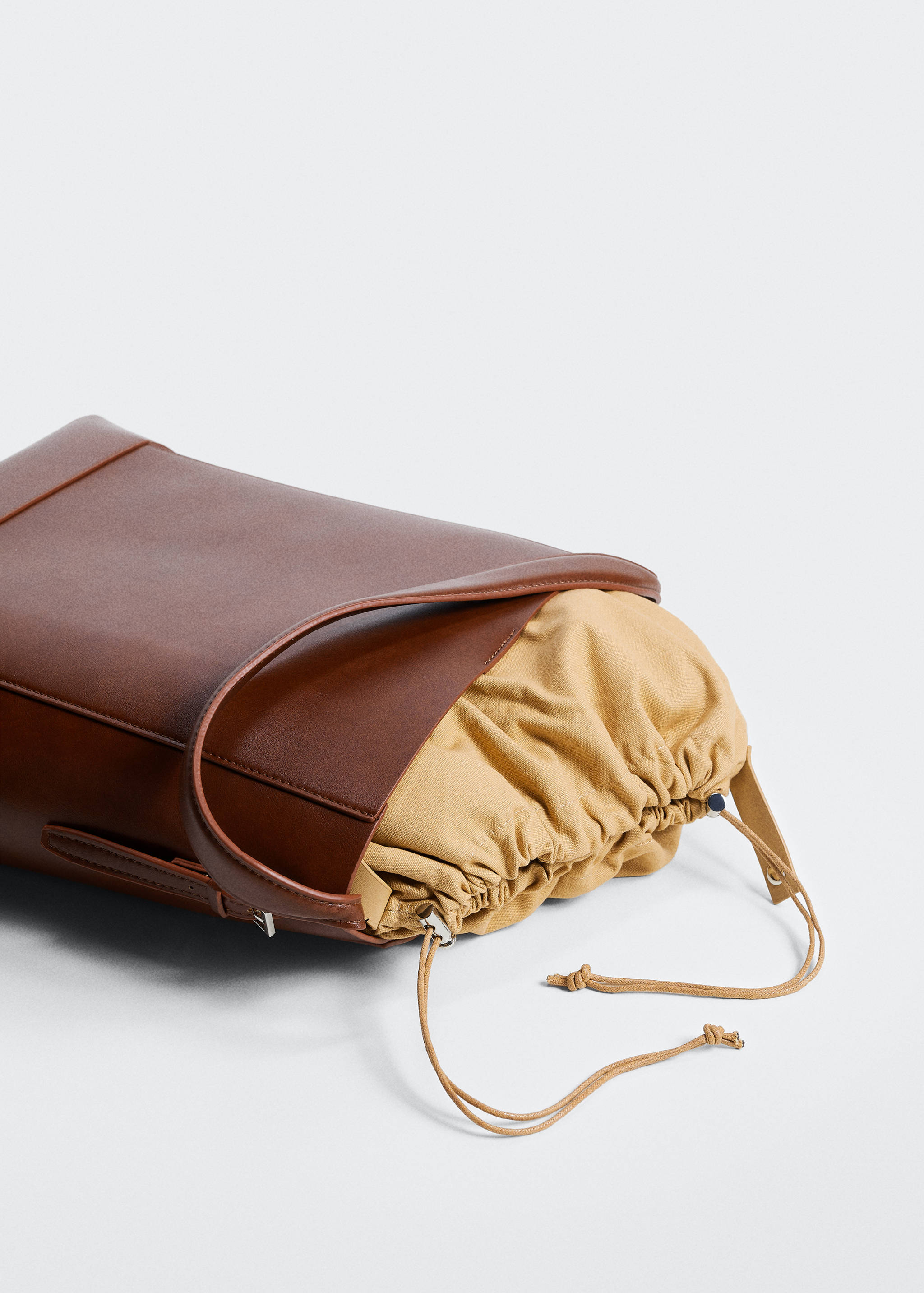 Short strap square bag - Details of the article 3