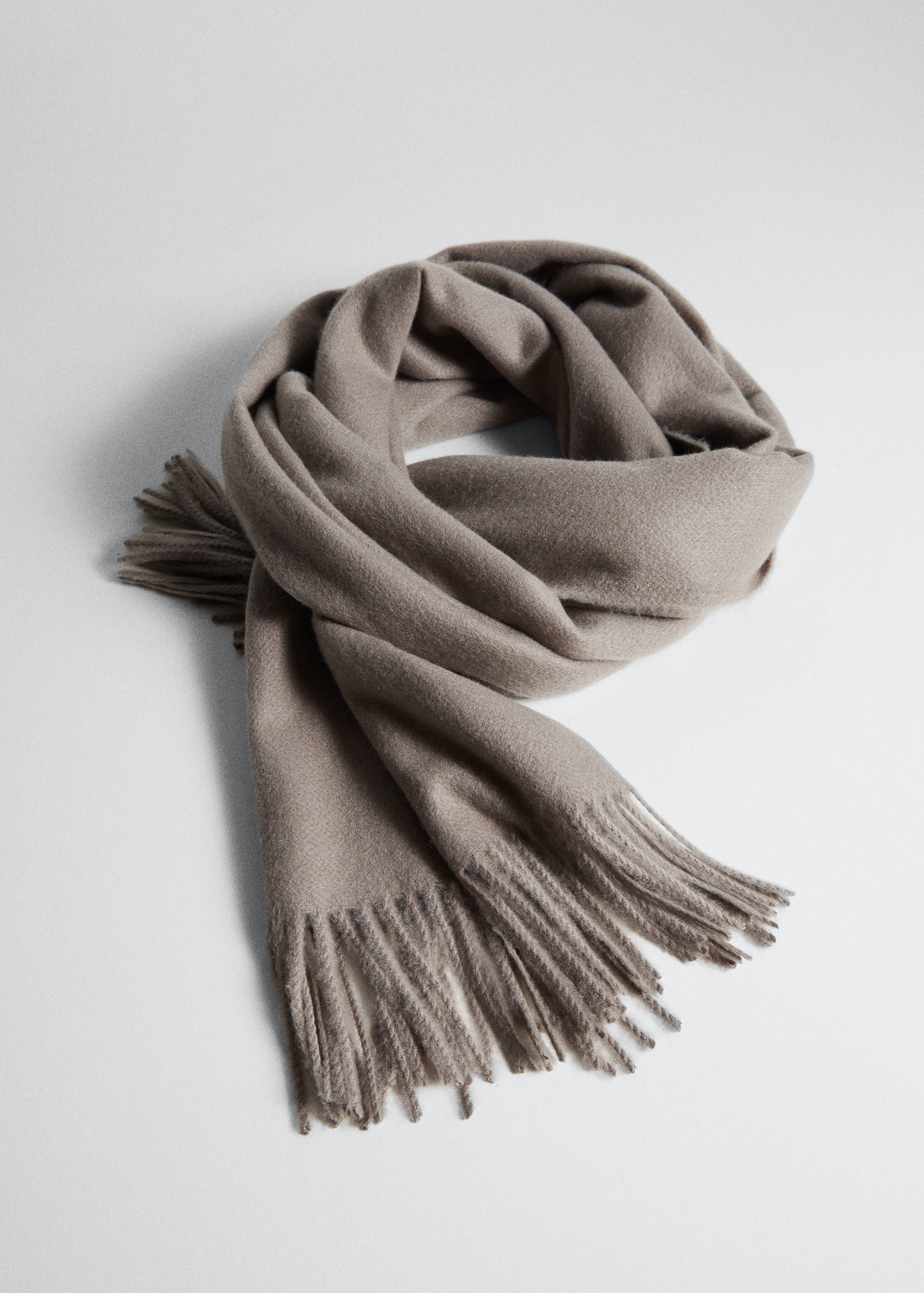 Fringed edge scarf - Details of the article 5