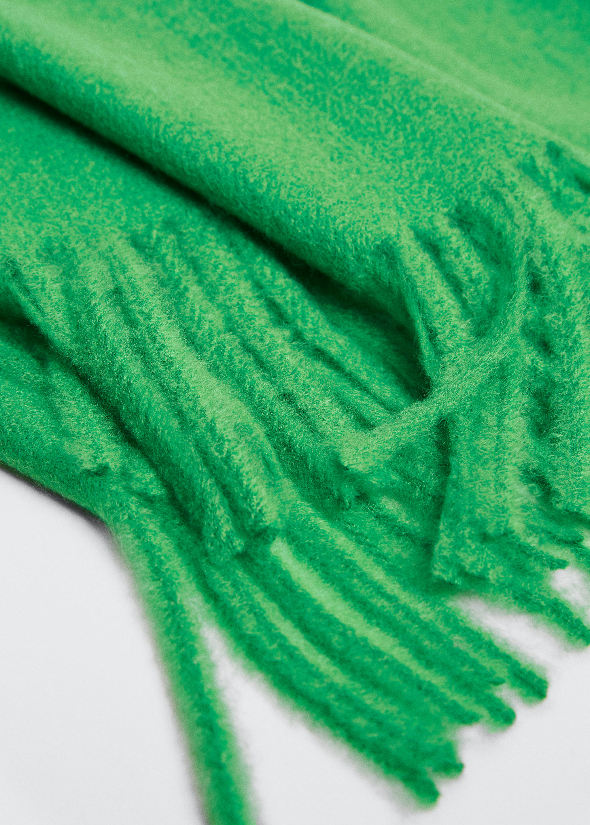 Fringed edge scarf - Details of the article 3