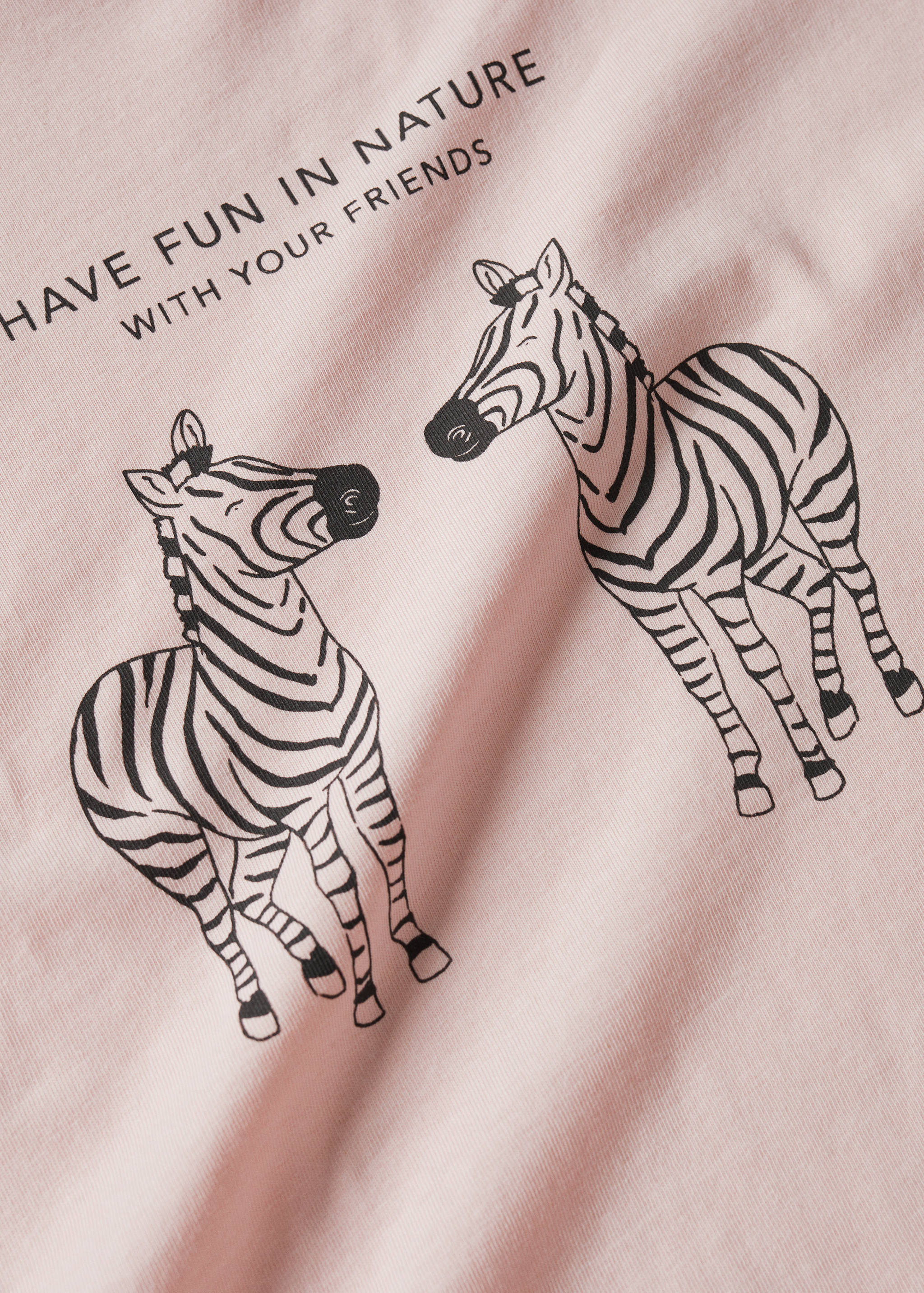 Long-sleeved t-shirt with message - Details of the article 8