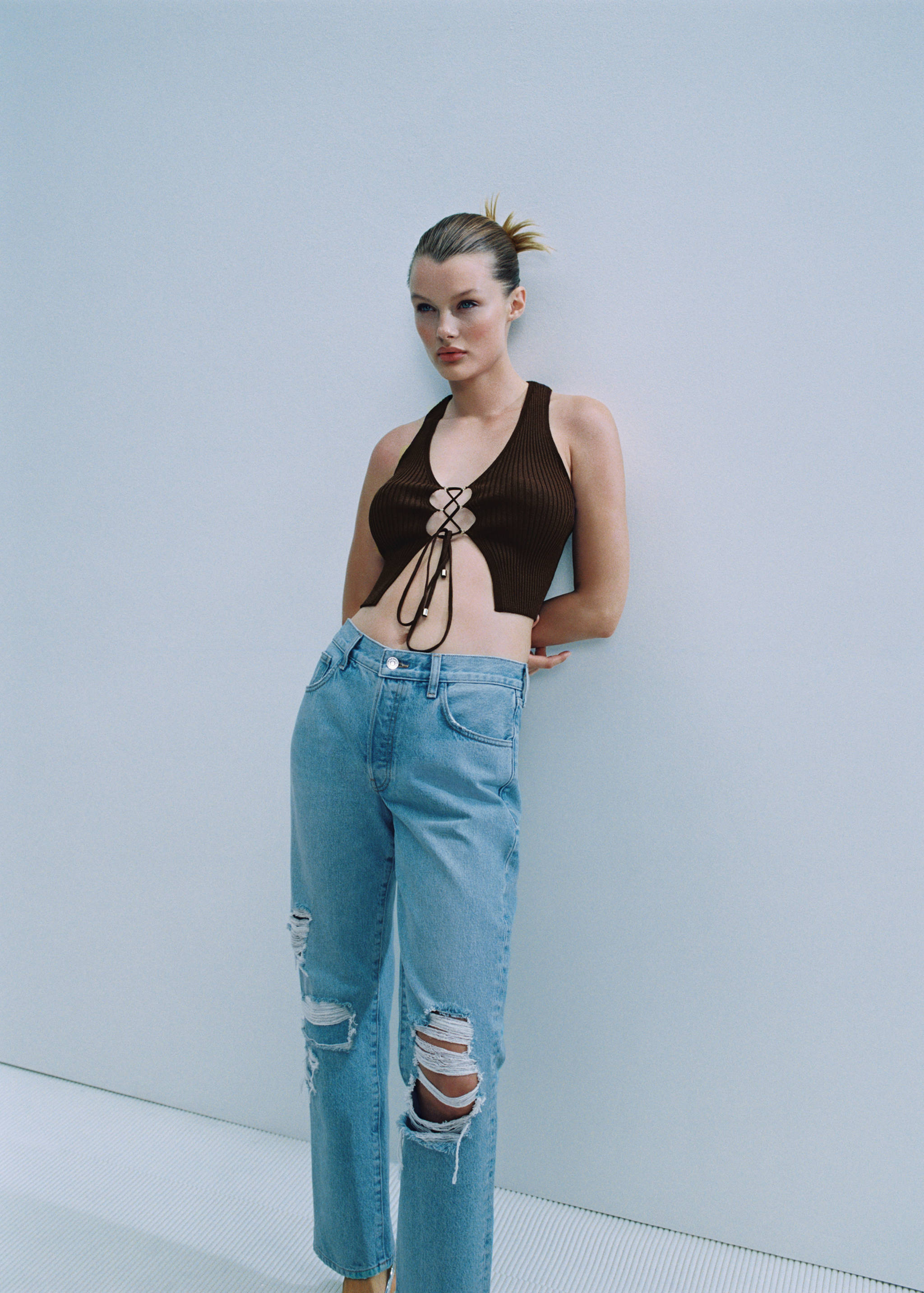 Knitted top with drawstring - Details of the article 6