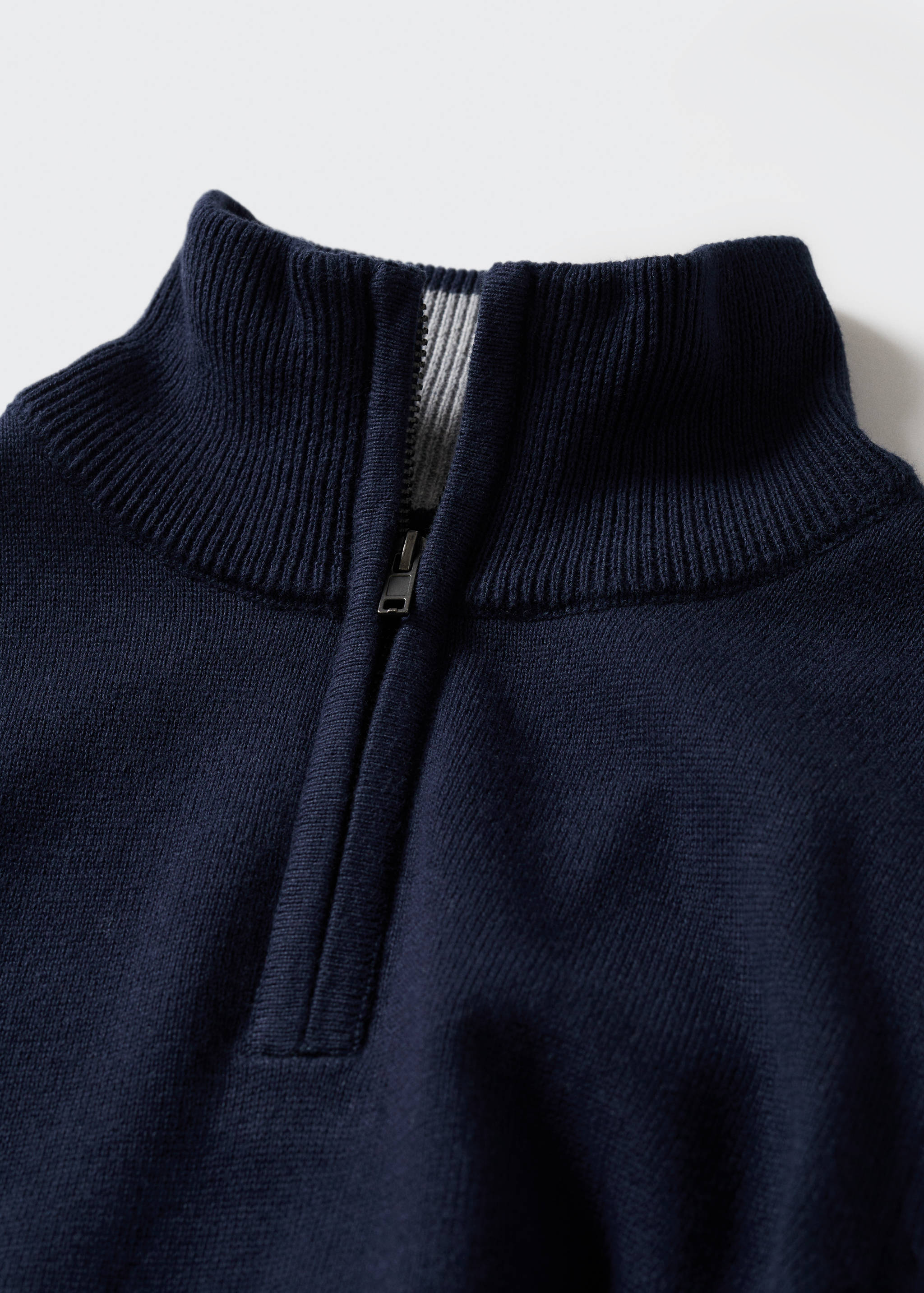 Zip neck jumper - Details of the article 8