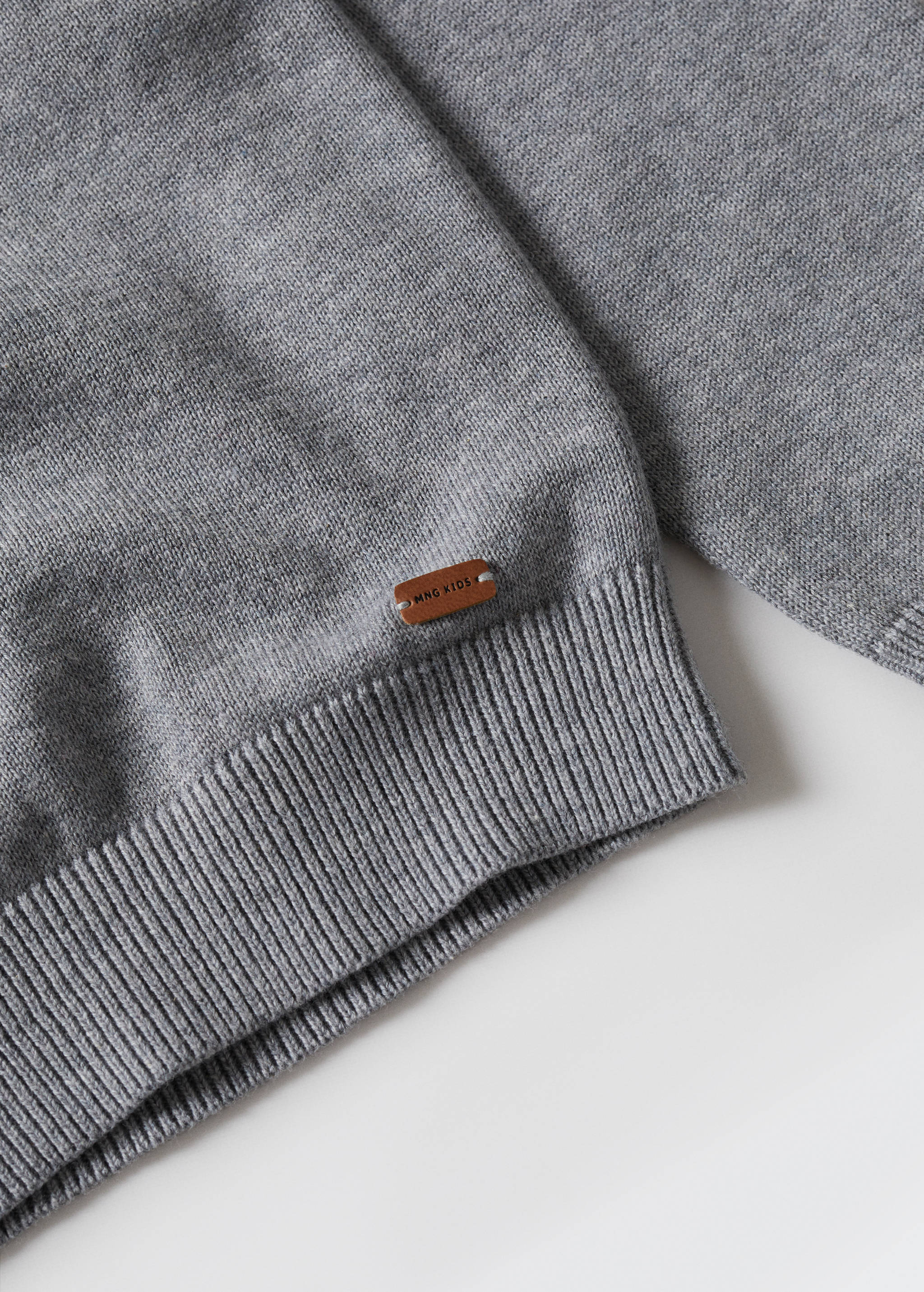 Zip neck jumper - Details of the article 8
