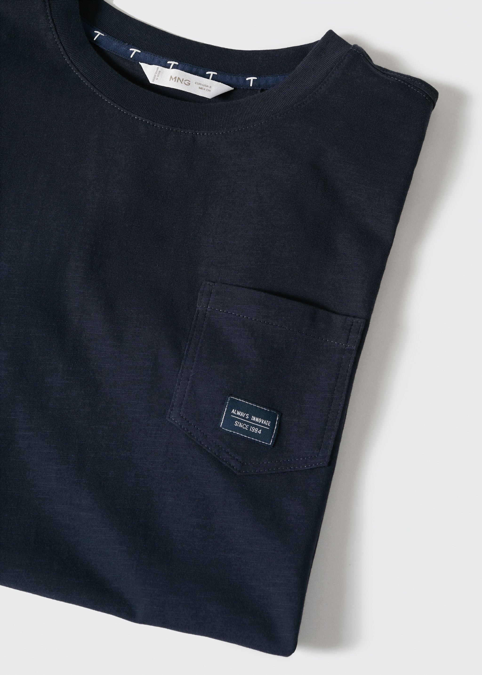 Pocket cotton T-shirt - Details of the article 8