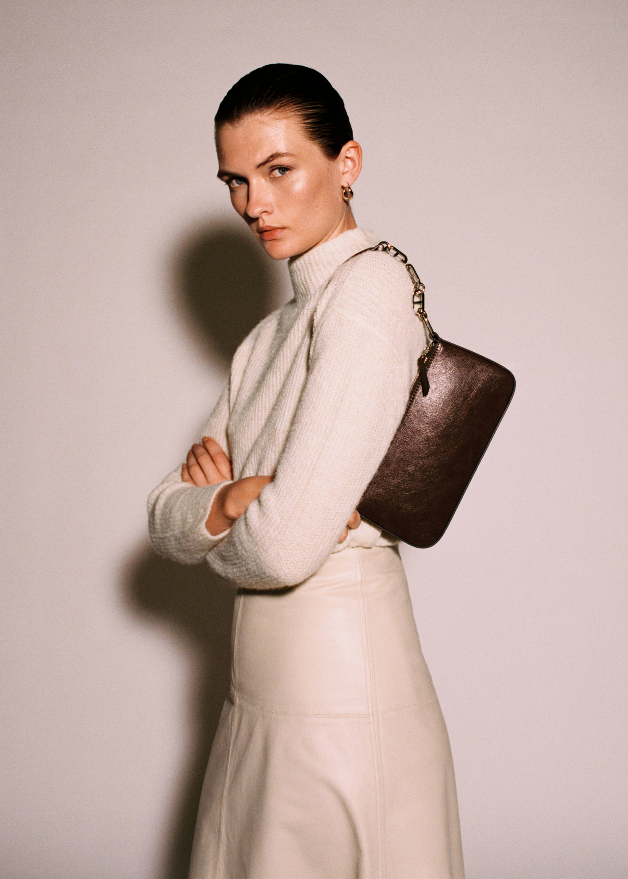 Bolso asa corta cadena - Plano general