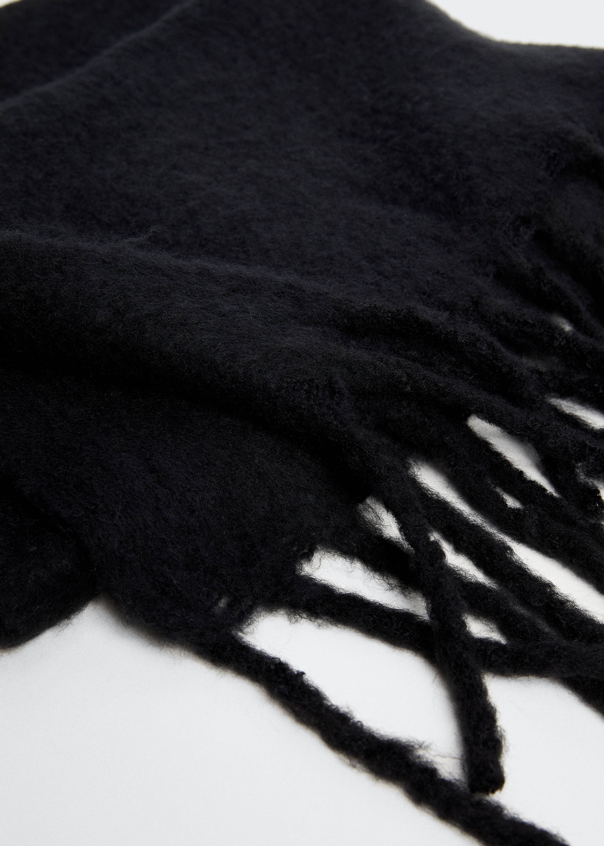 Fringed edge scarf - Details of the article 4