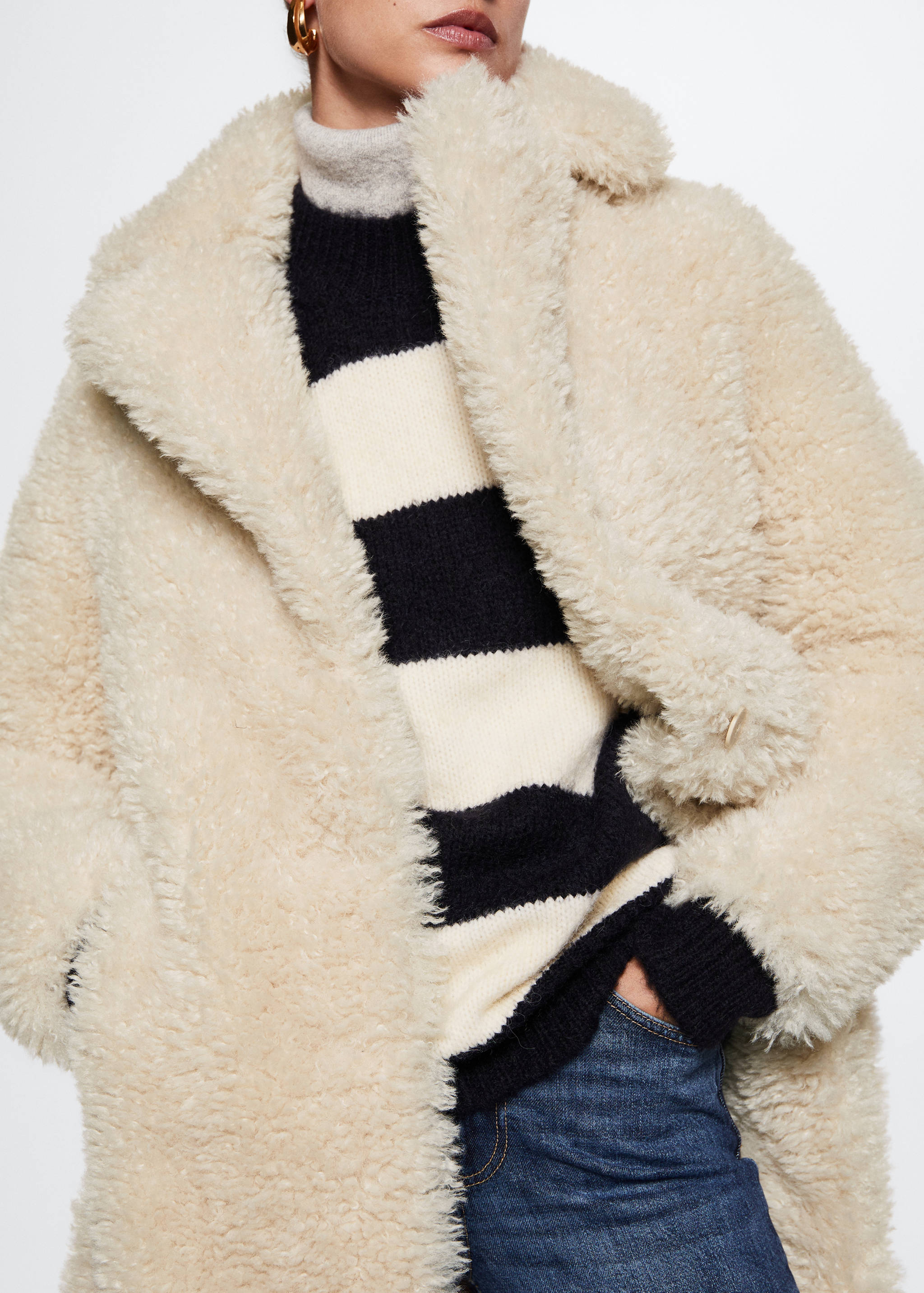 Fur bouclé coat - Details of the article 6