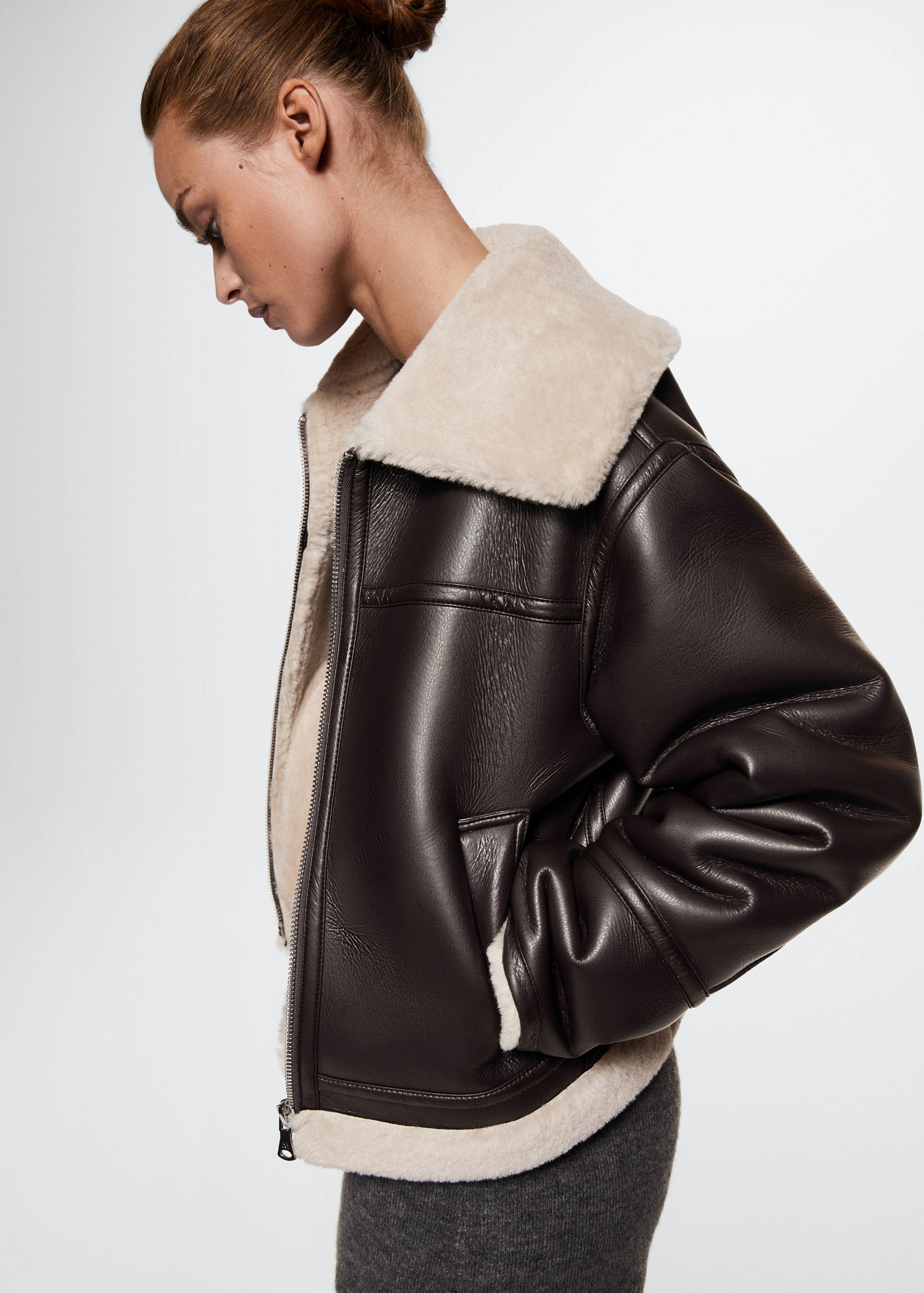 Jacket with shearling-effect lining - Details of the article 2