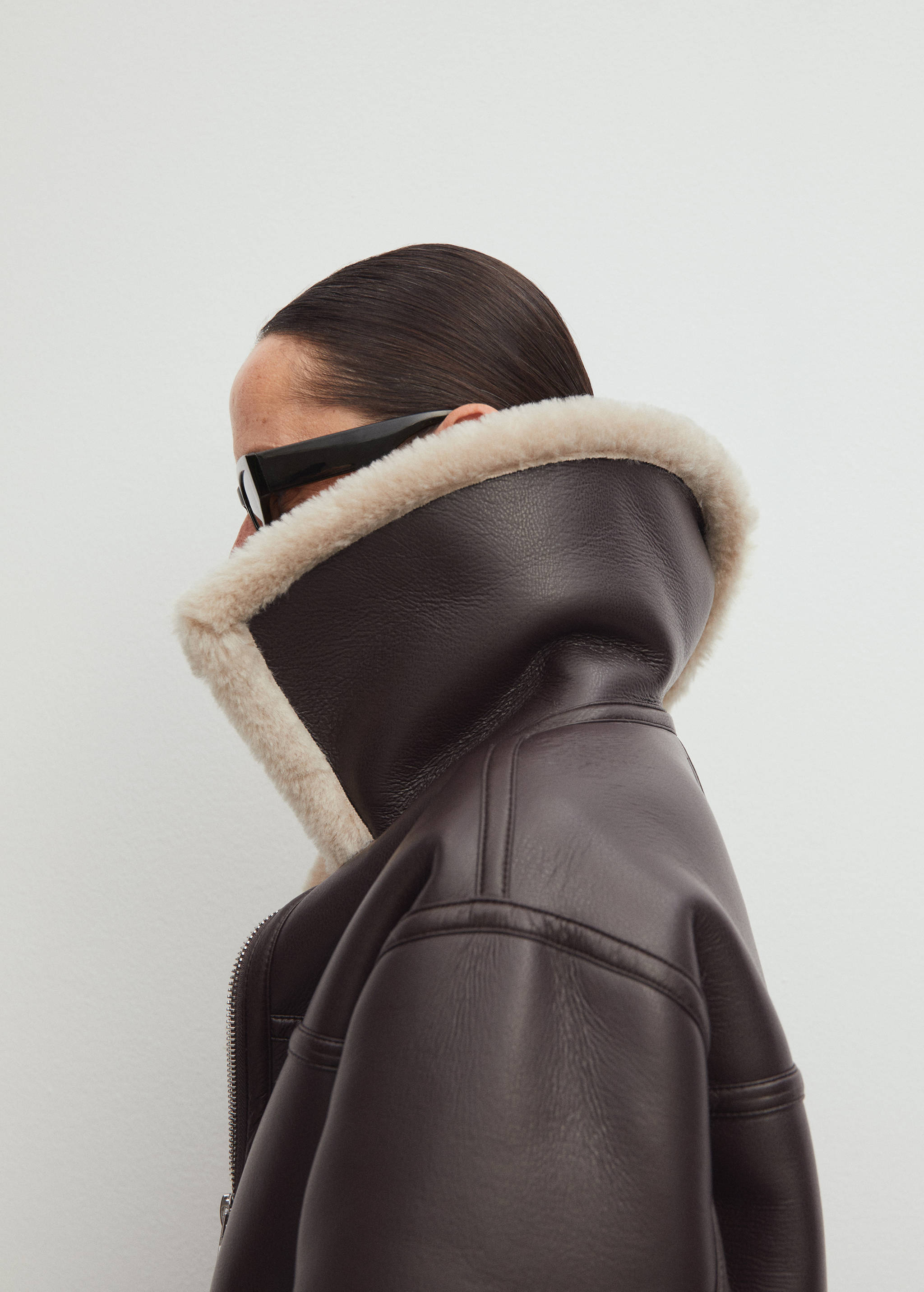 Jacket with shearling-effect lining - Details of the article 7