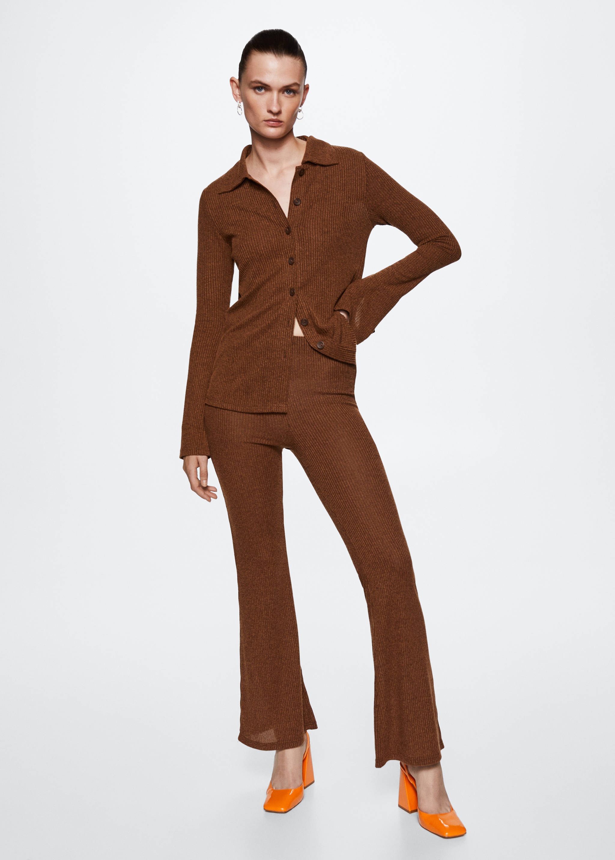 Geknöpftes Hemd mit Rippmuster - Allgemeine Ansicht