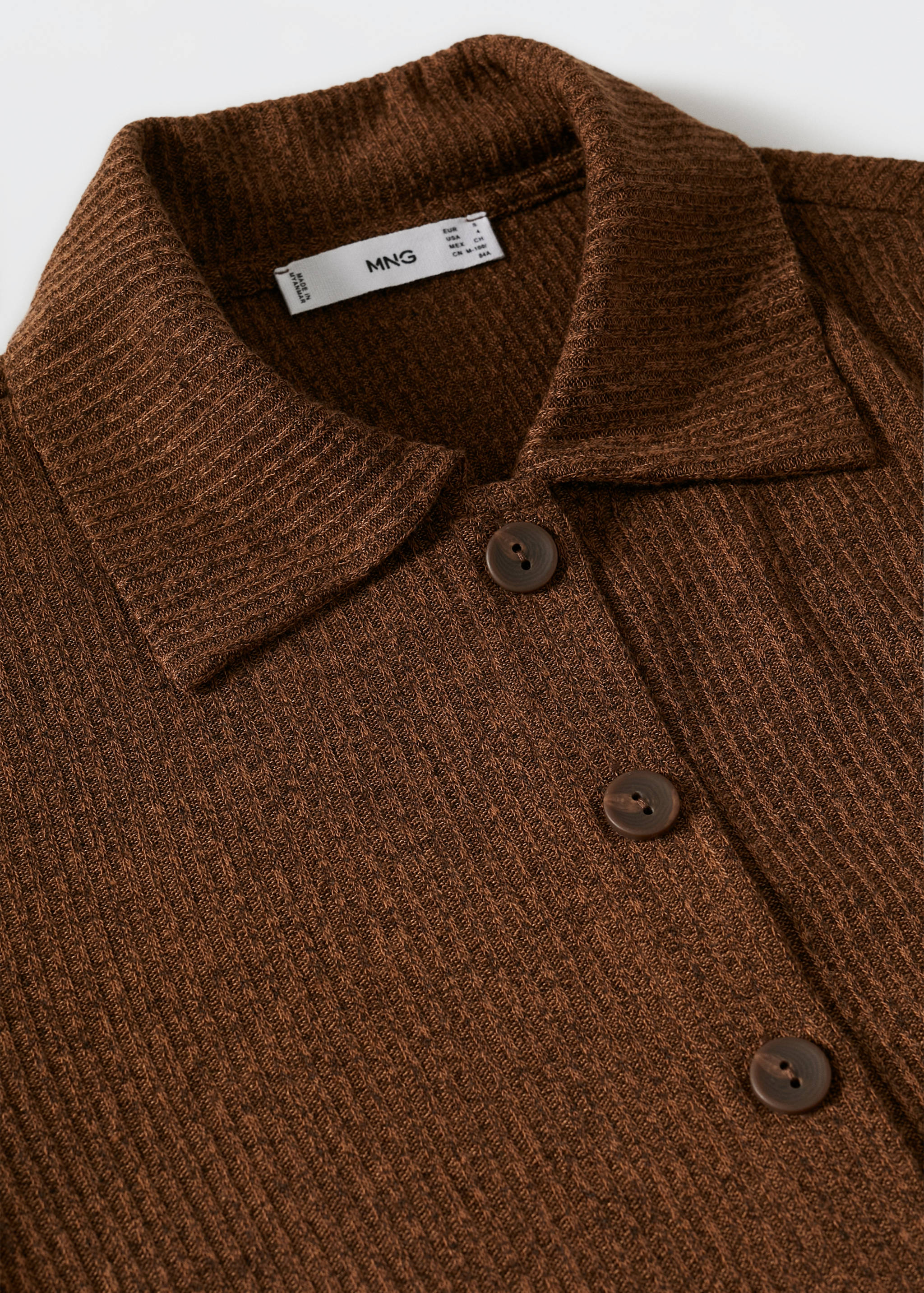 Geknöpftes Hemd mit Rippmuster - Detail des Artikels 8