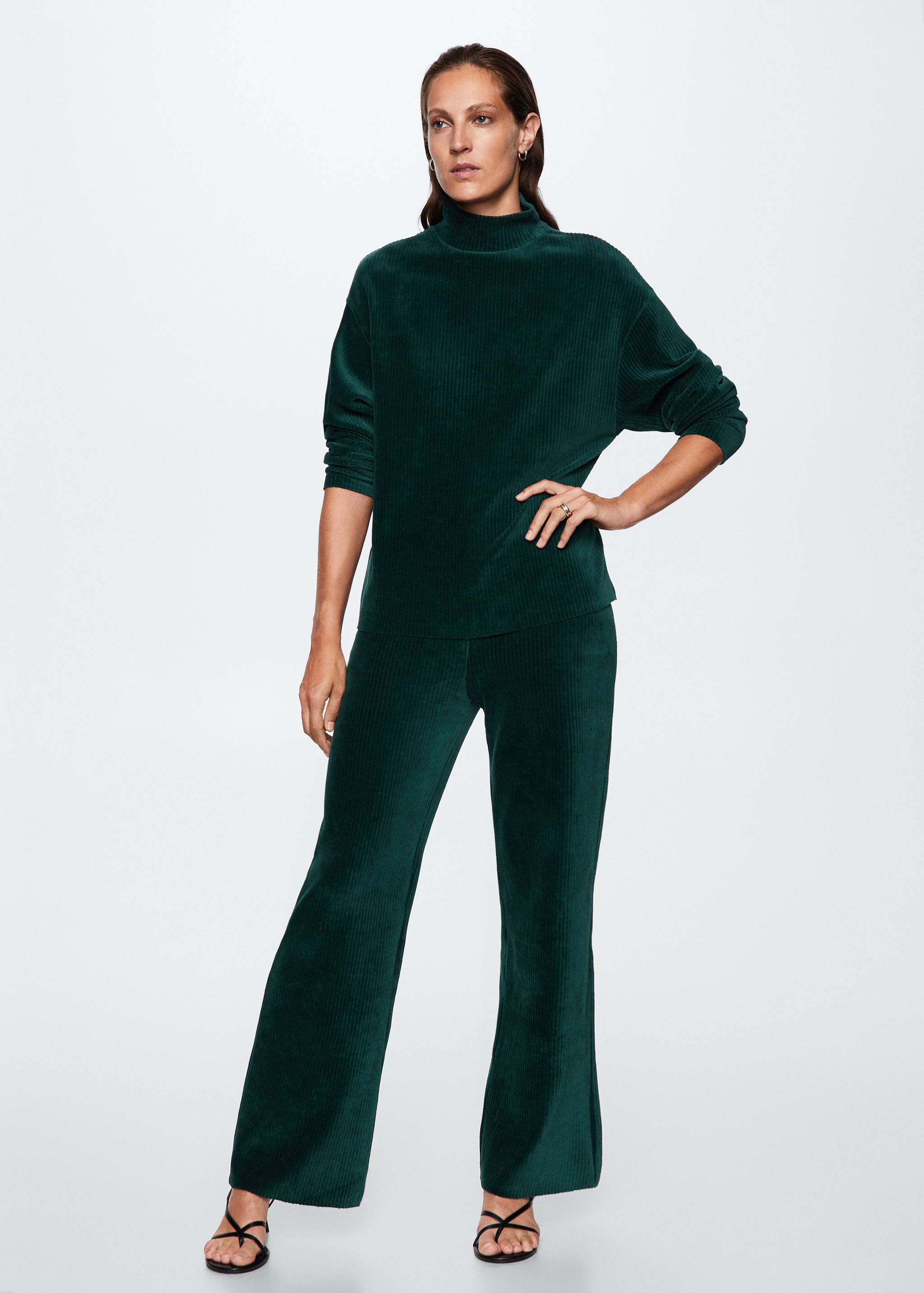 Corduroy sweatshirt met trechterhals - Overzichtstekening