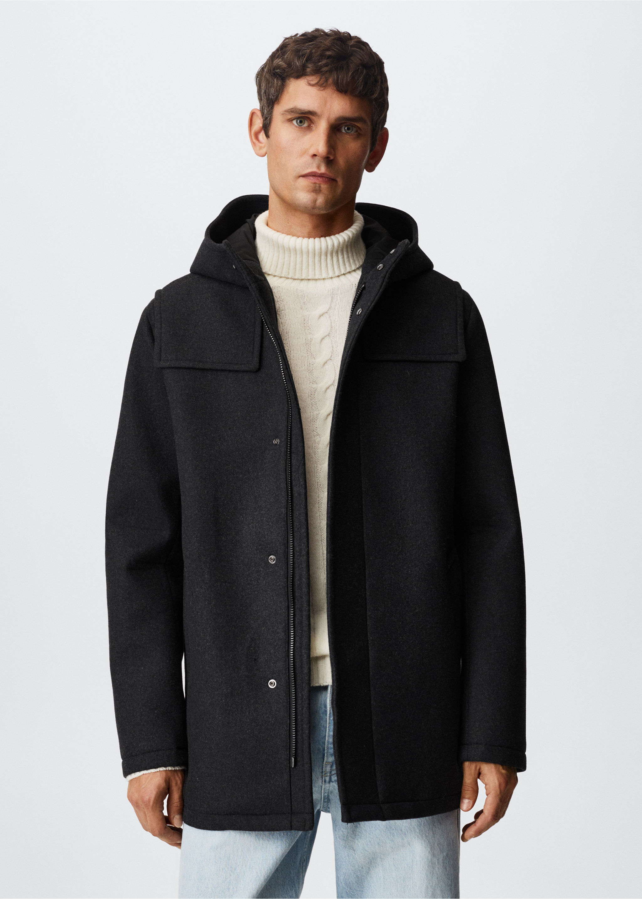 Manteau trois-quarts laine capuche - Plan moyen