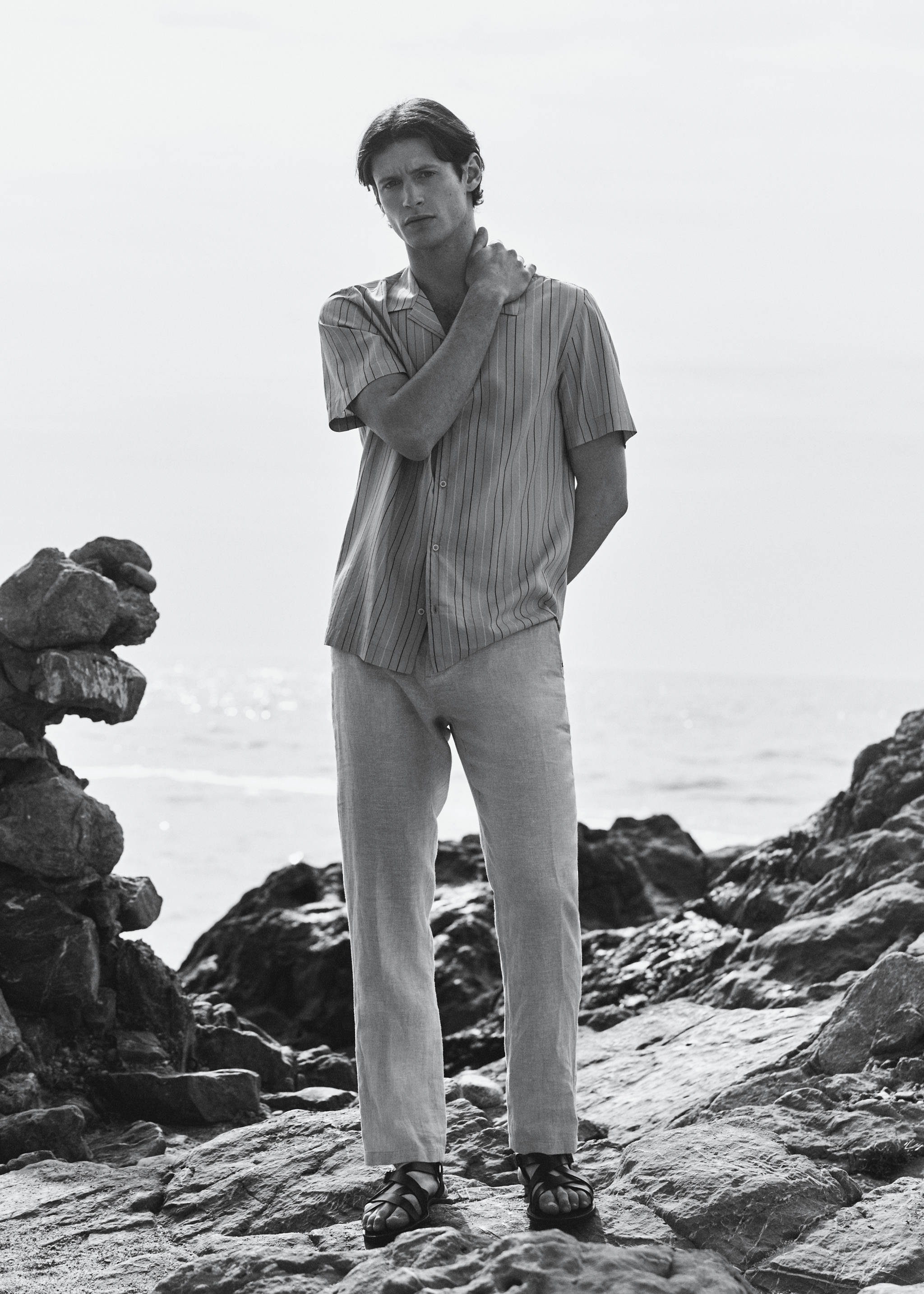 Slim fit linen trousers - Details of the article 6