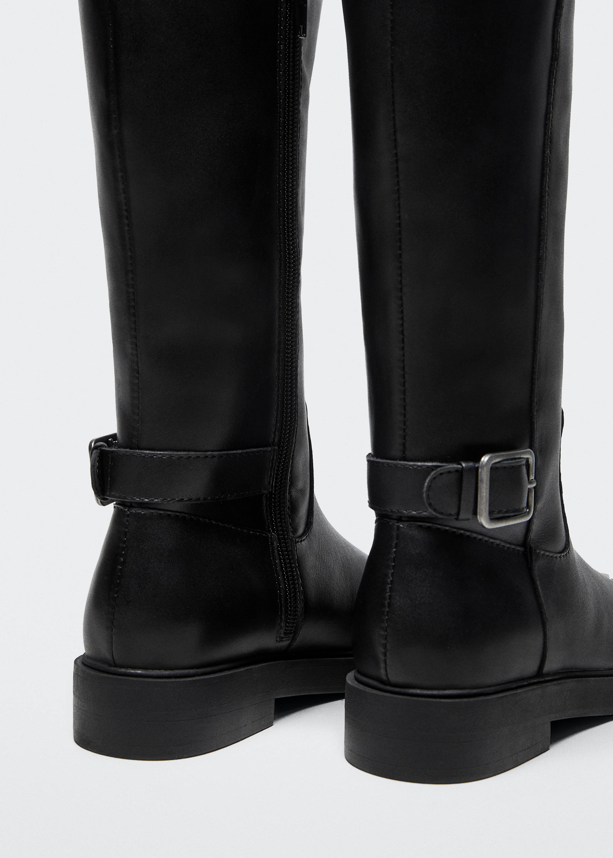 Leather boots with tall leg - Details of the article 1