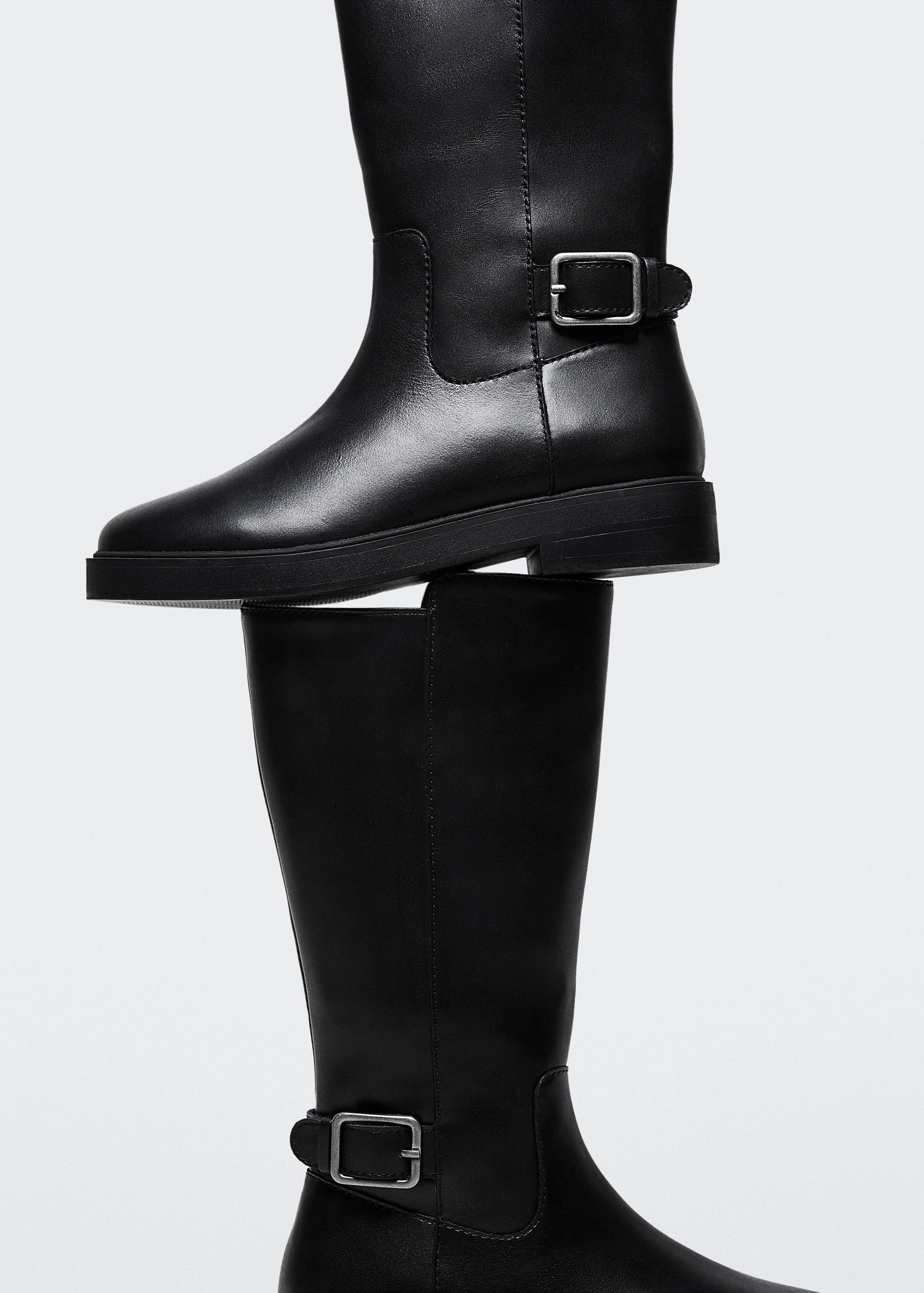 Leather boots with tall leg - Details of the article 2